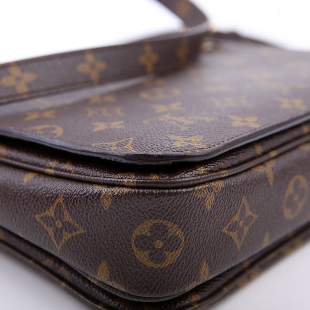 Pochette Metis Monogram