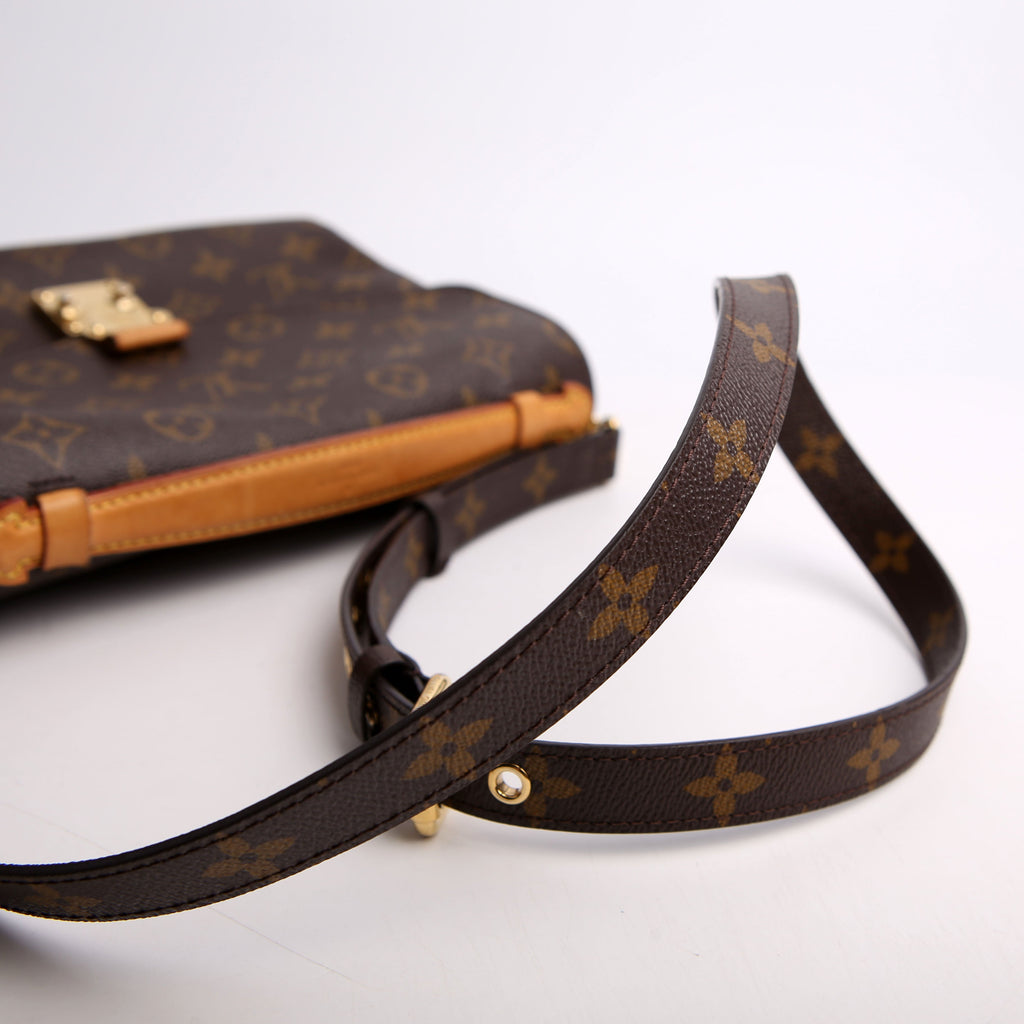 Pochette Metis Monogram