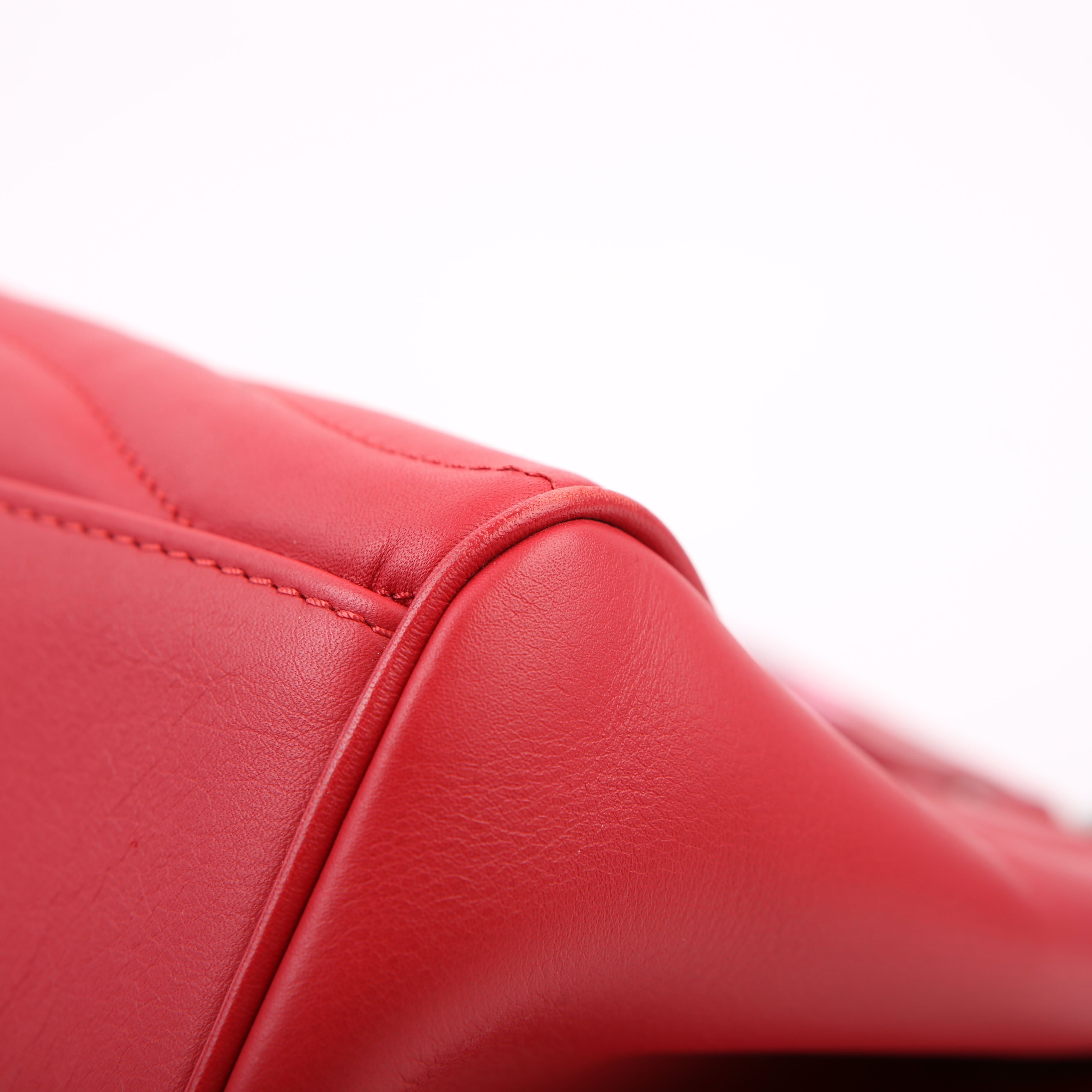 New Wave Chain Tote Red
