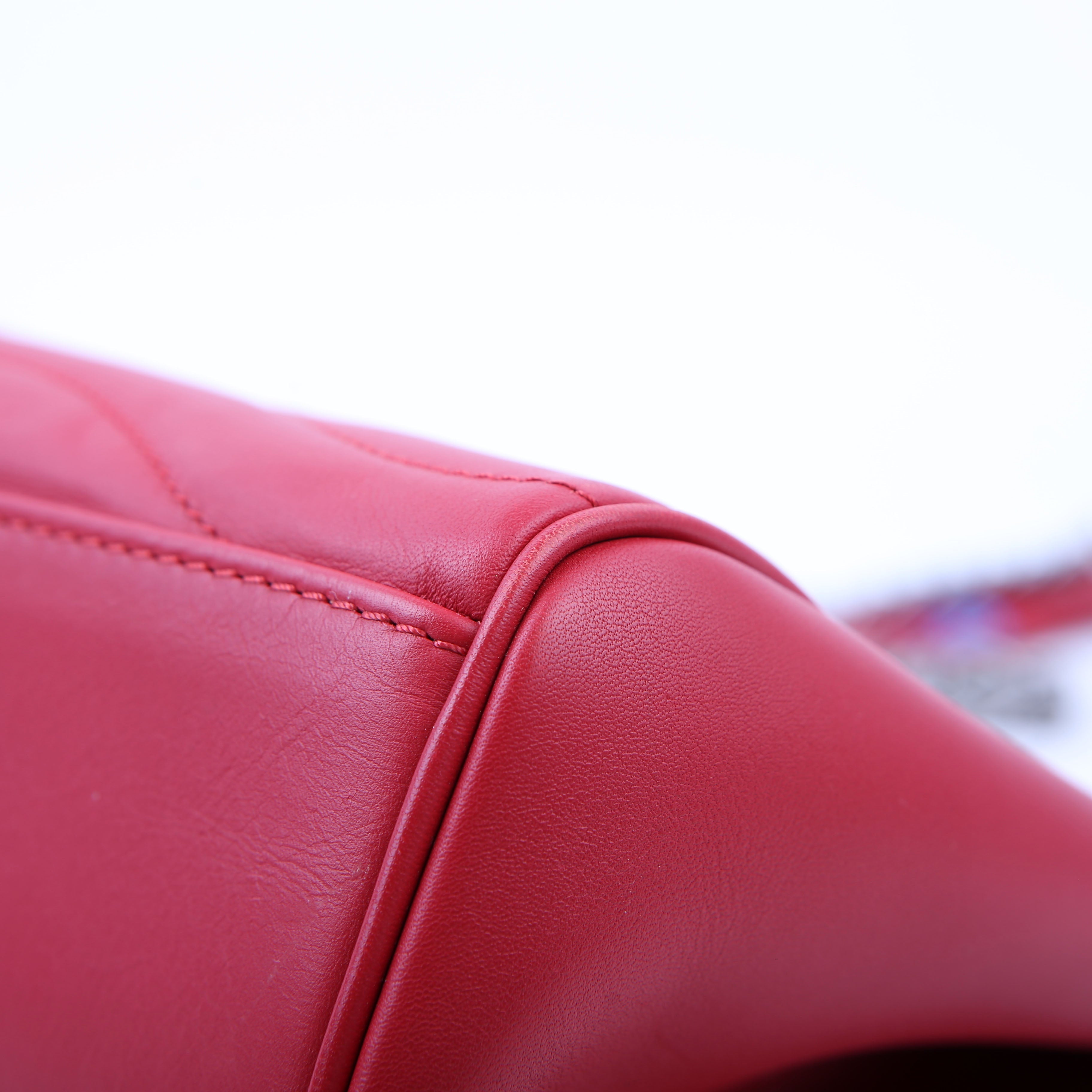 New Wave Chain Tote Red