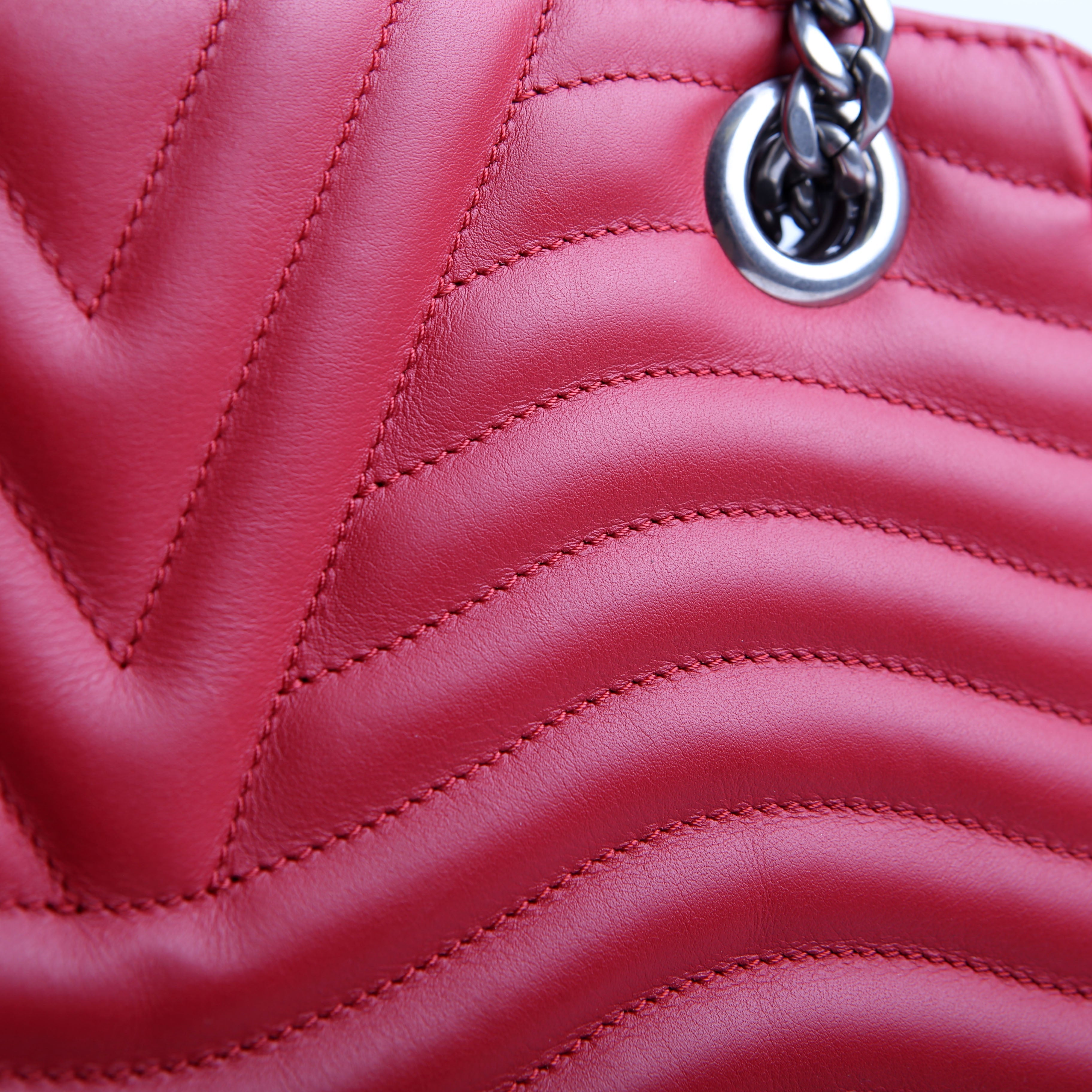 New Wave Chain Tote Red