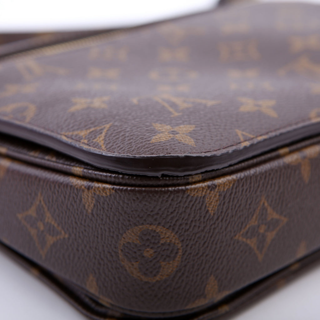 Pochette Metis Monogram