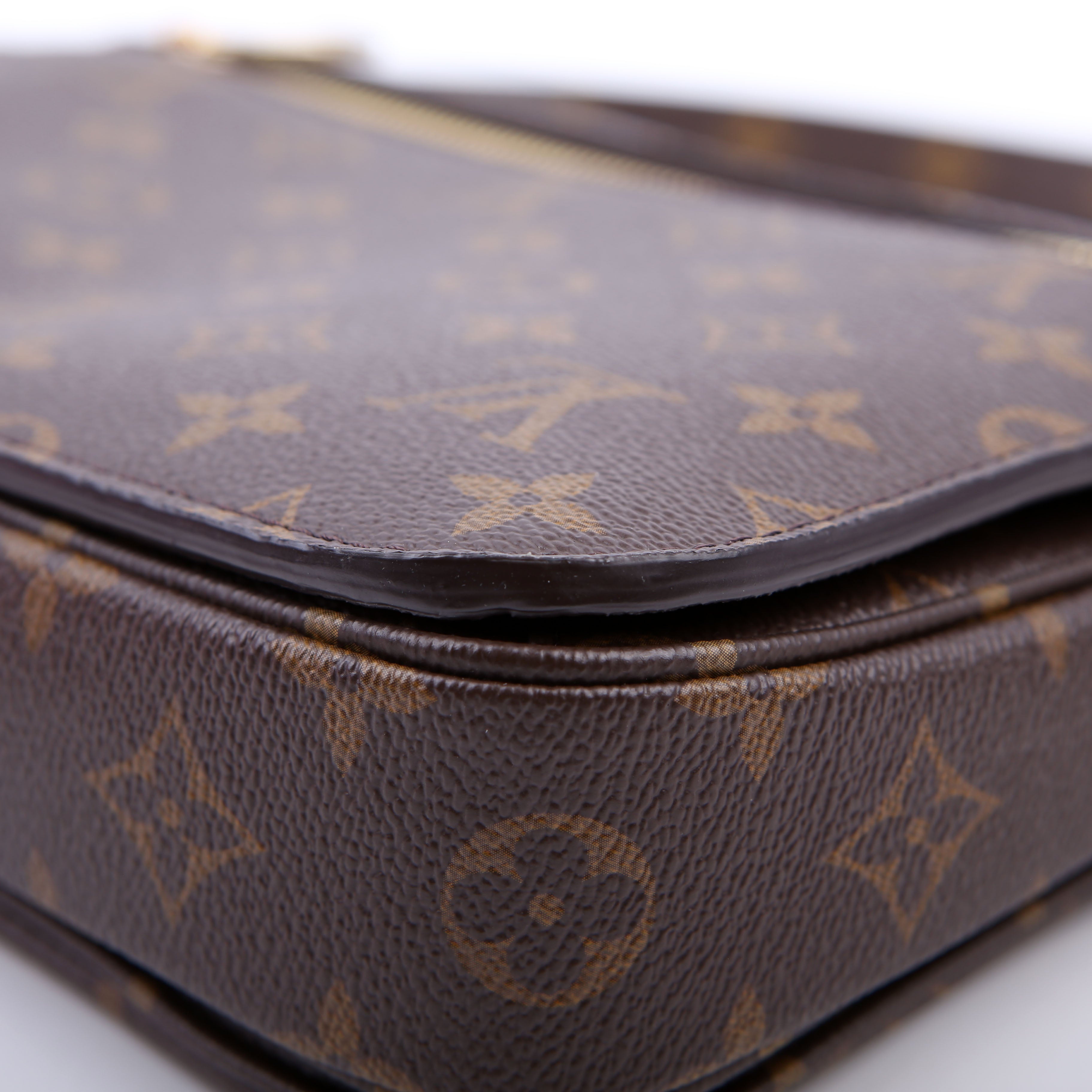 Pochette Metis Monogram