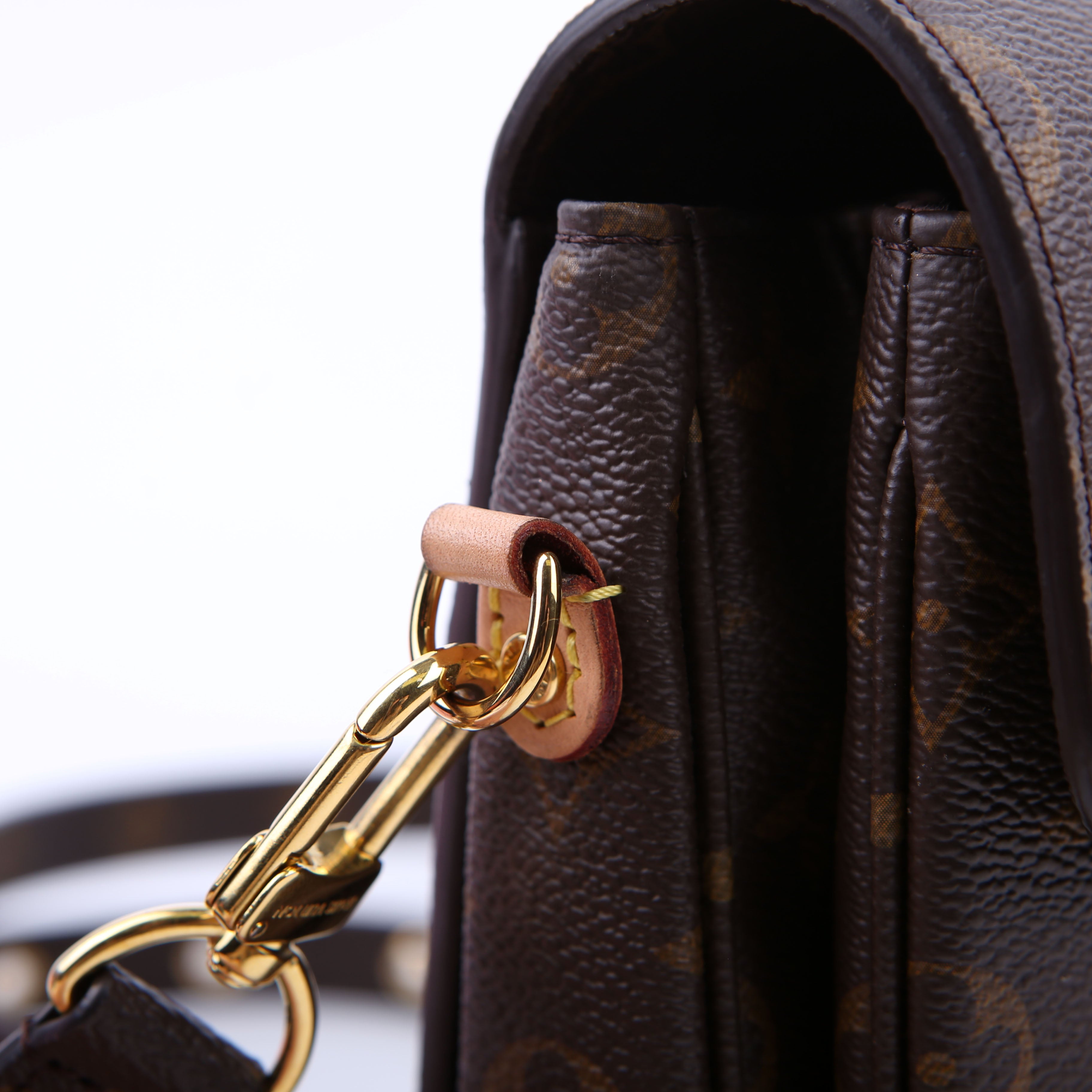 Pochette Metis Monogram