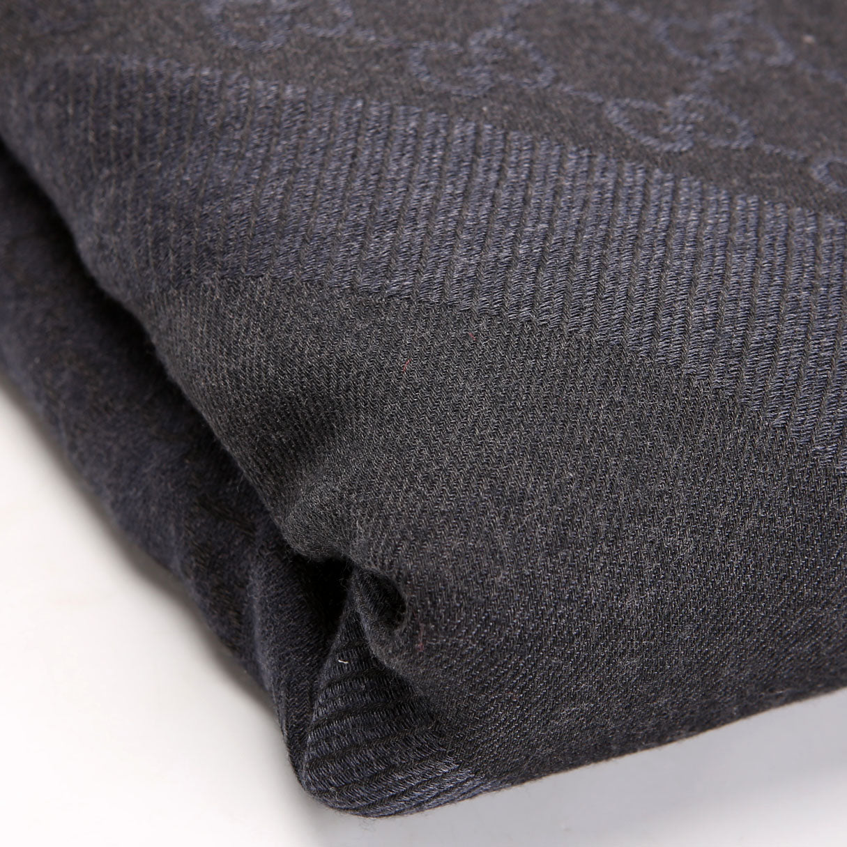 281942 GG 140CM Square Wool/Silk Shawl