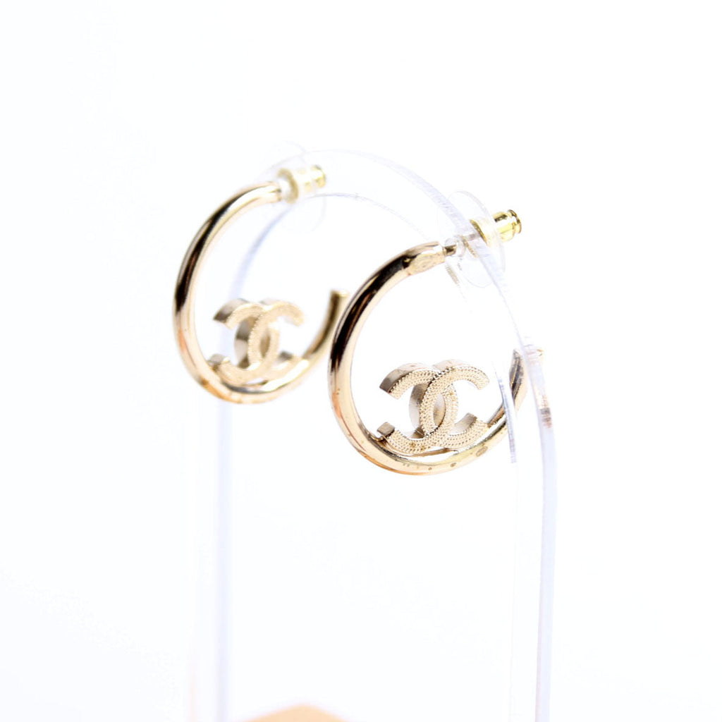 Metal Textured CC Hoops Gold