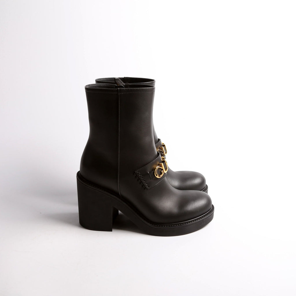 Logo Cara Ankle Boots Size 37.5