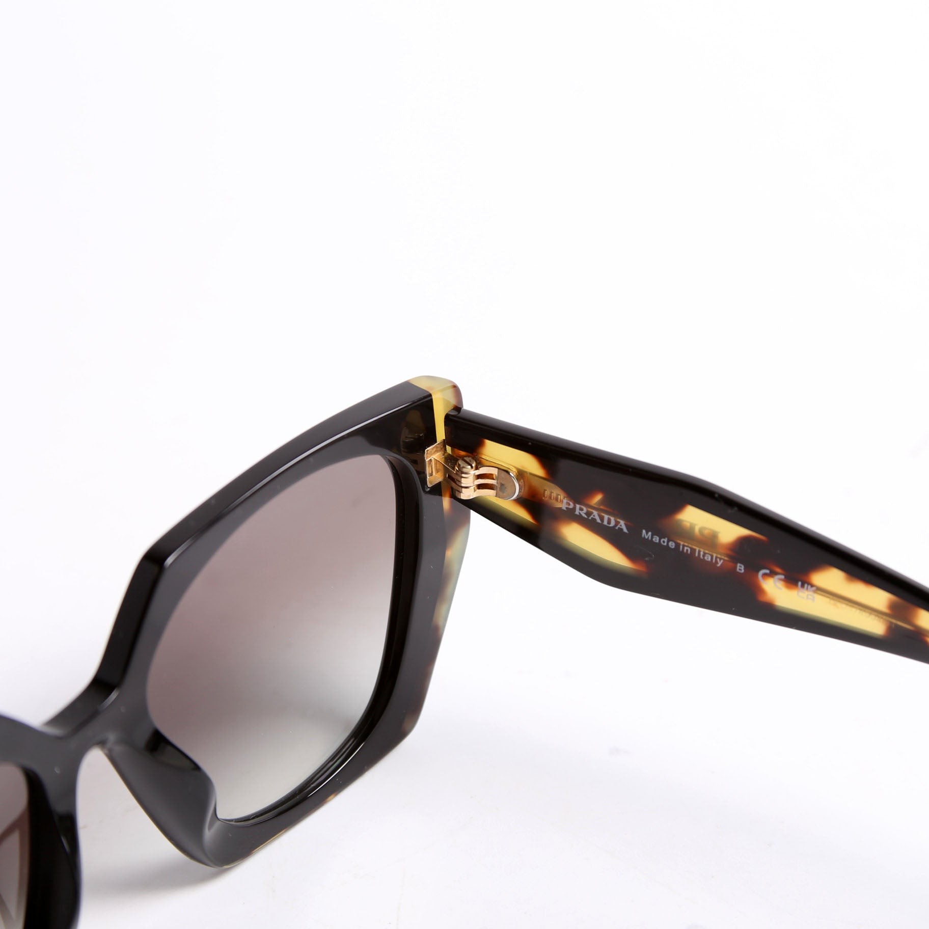 SPR15W Tortoise Sunglasses Black/Brown