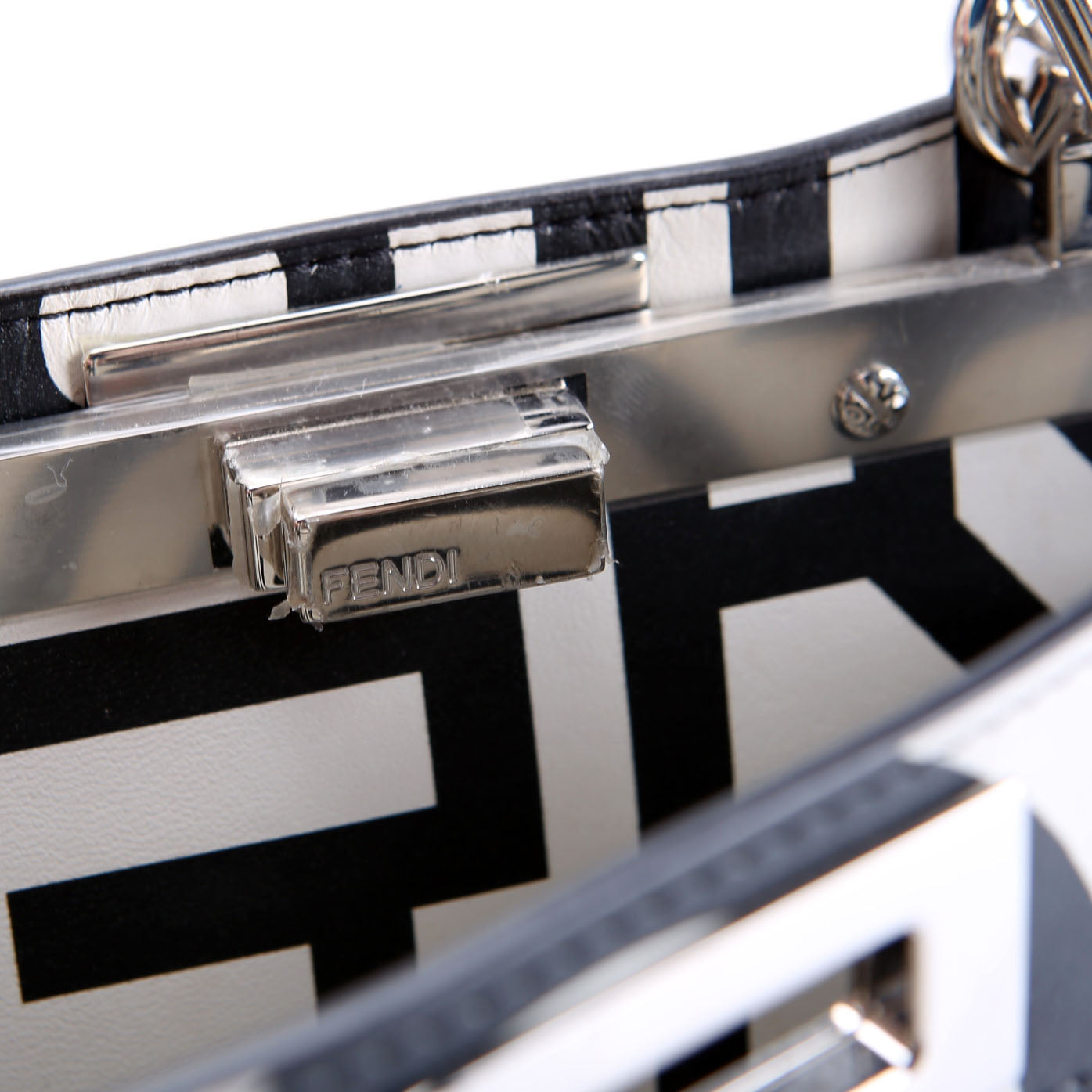 X Marc Jacobs Peekaboo ISeeU Small Black and White