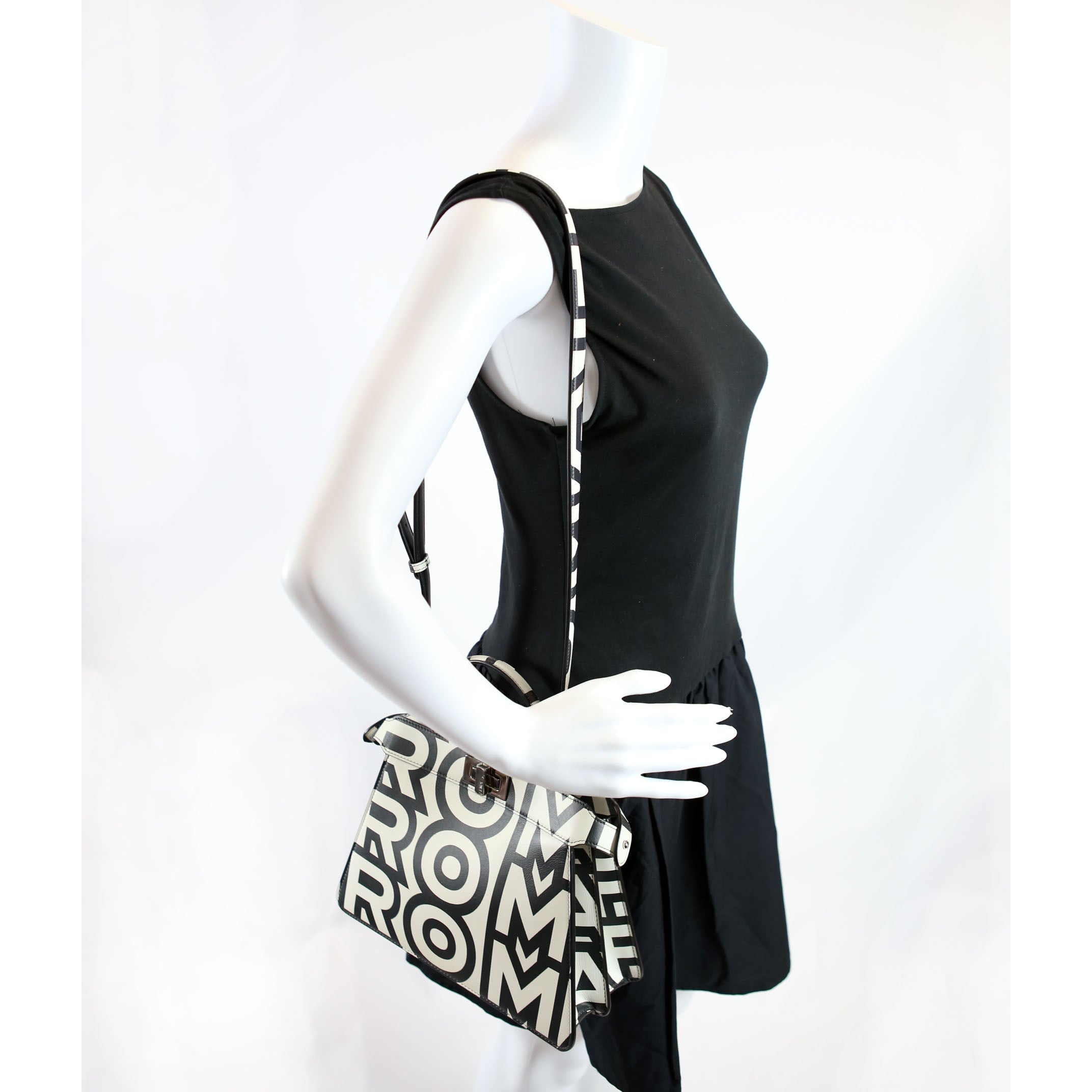 X Marc Jacobs Peekaboo ISeeU Small Black and White