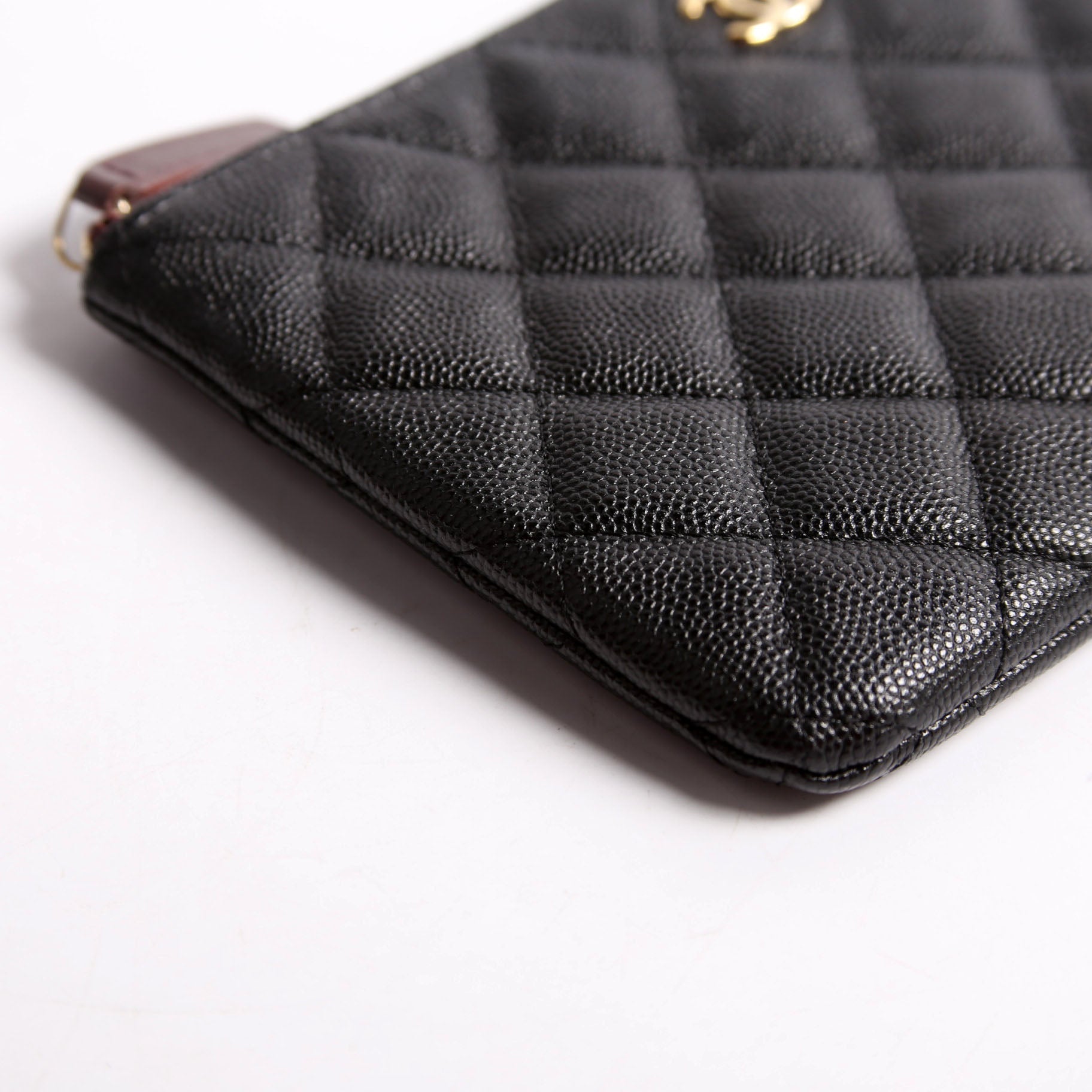 Small Zip Pouch Quilted Caviar 29M