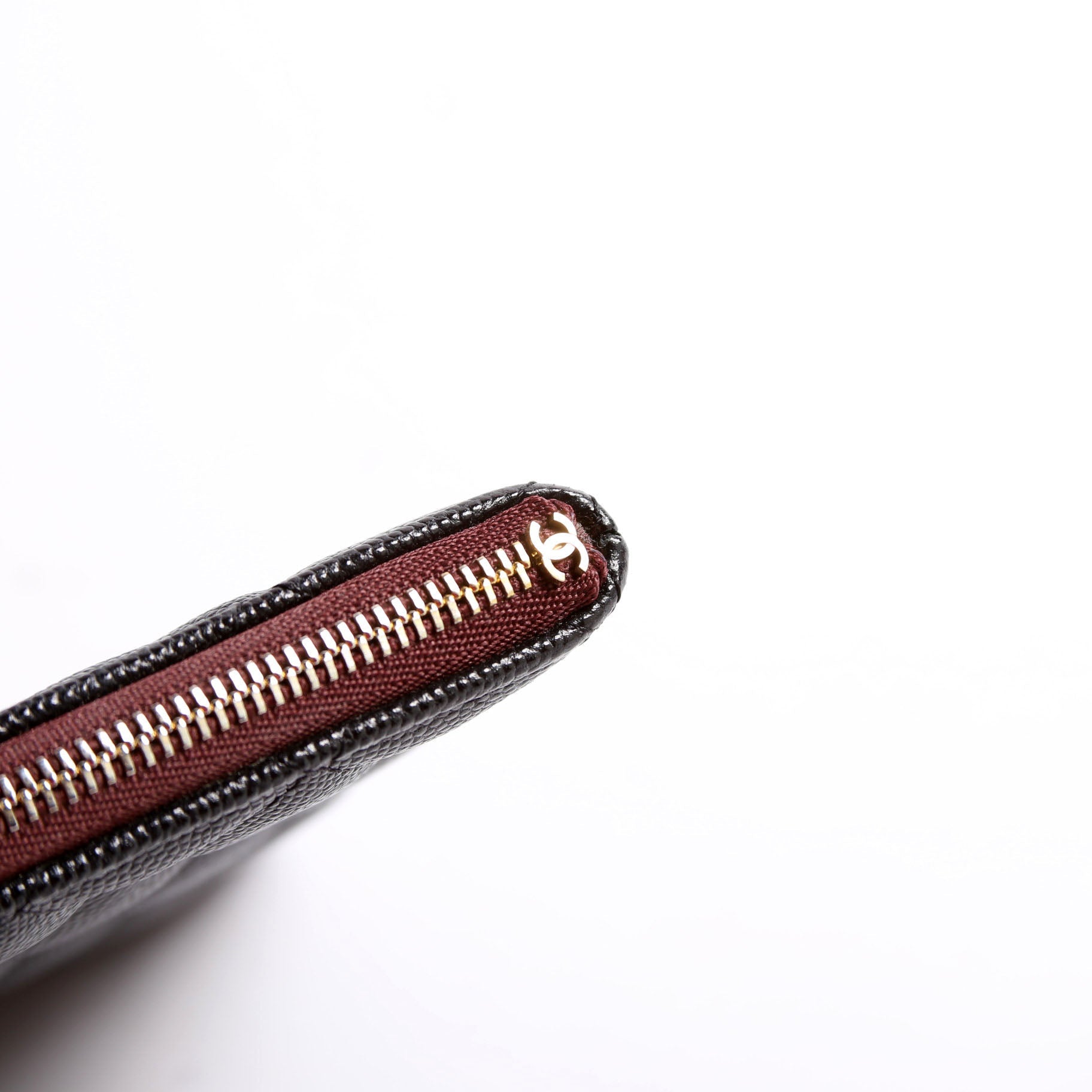 Small Zip Pouch Quilted Caviar 29M