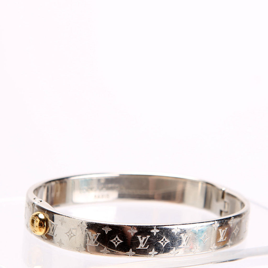 M1029M Nanogram Cuff Bracelet Size Medium Silver