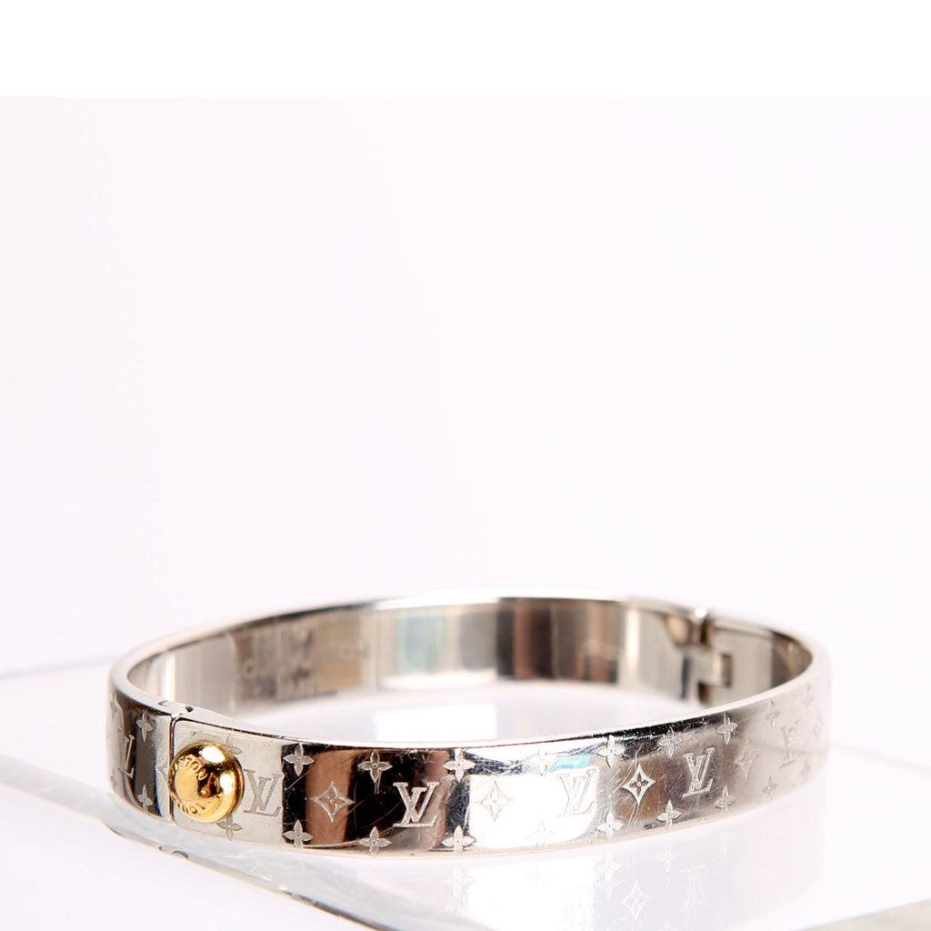 M1029M Nanogram Cuff Bracelet Size Medium Silver