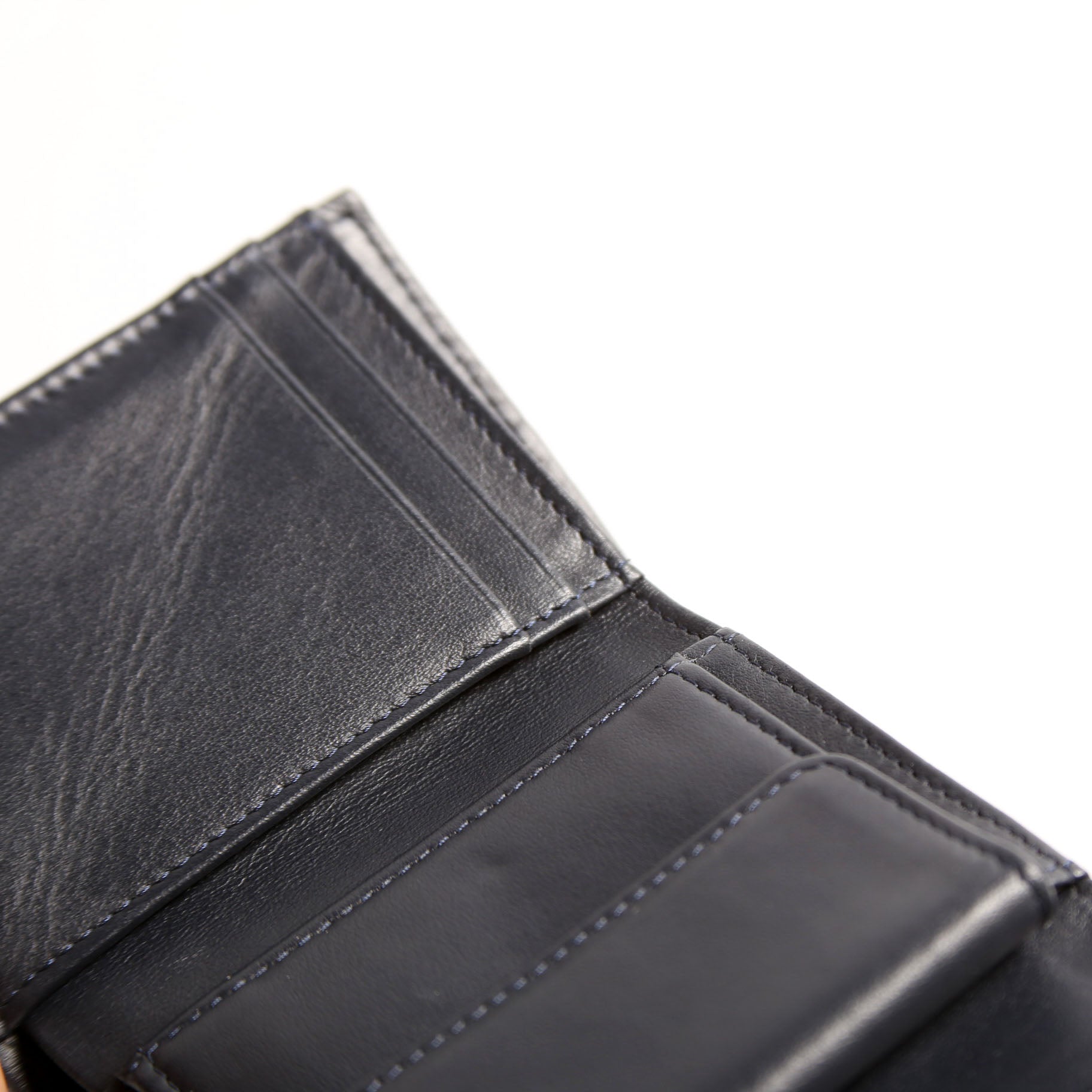 Classic Compact Flap Wallet Caviar Navy