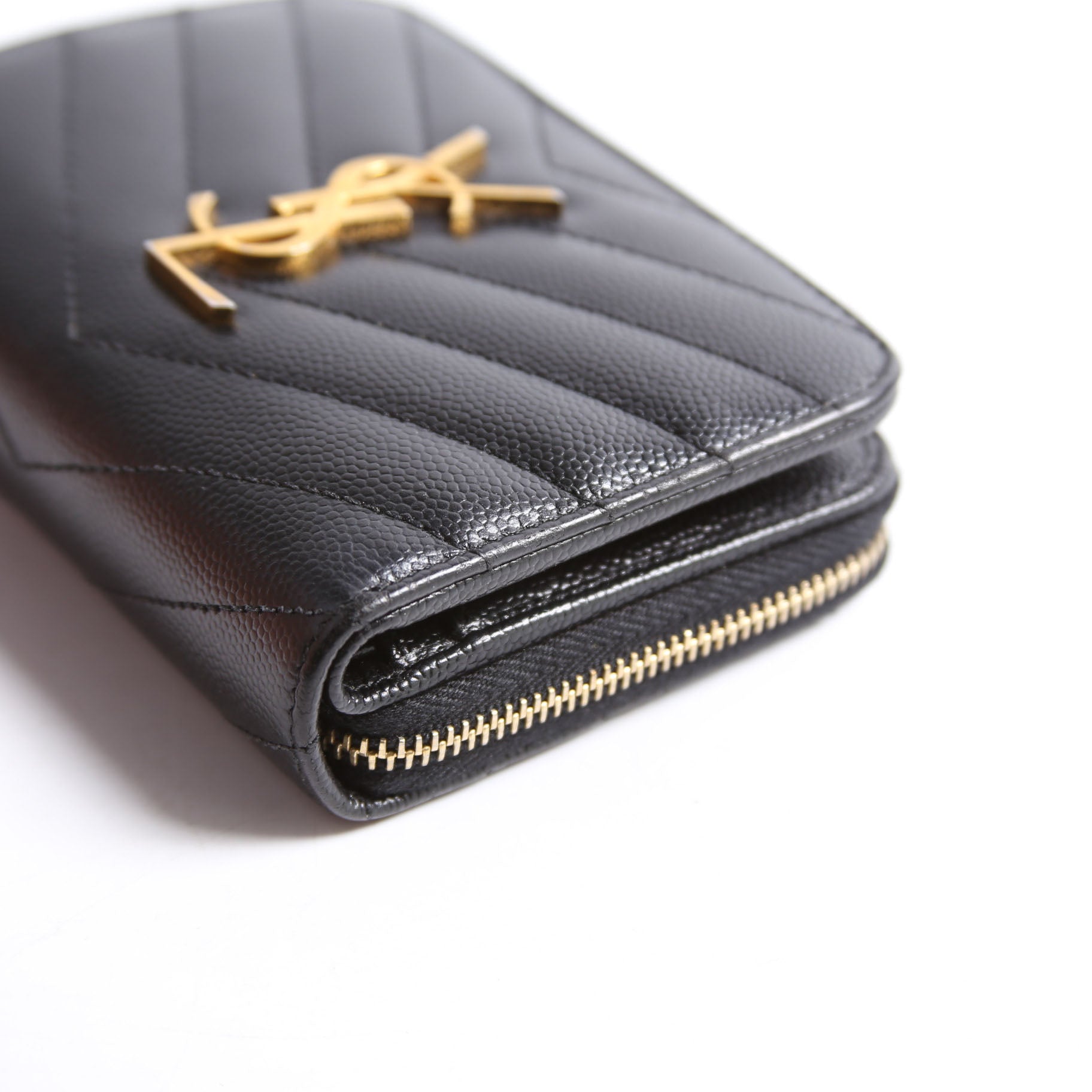 668288 Cassandre Grain De Poudre Compact Zip Around Wallet