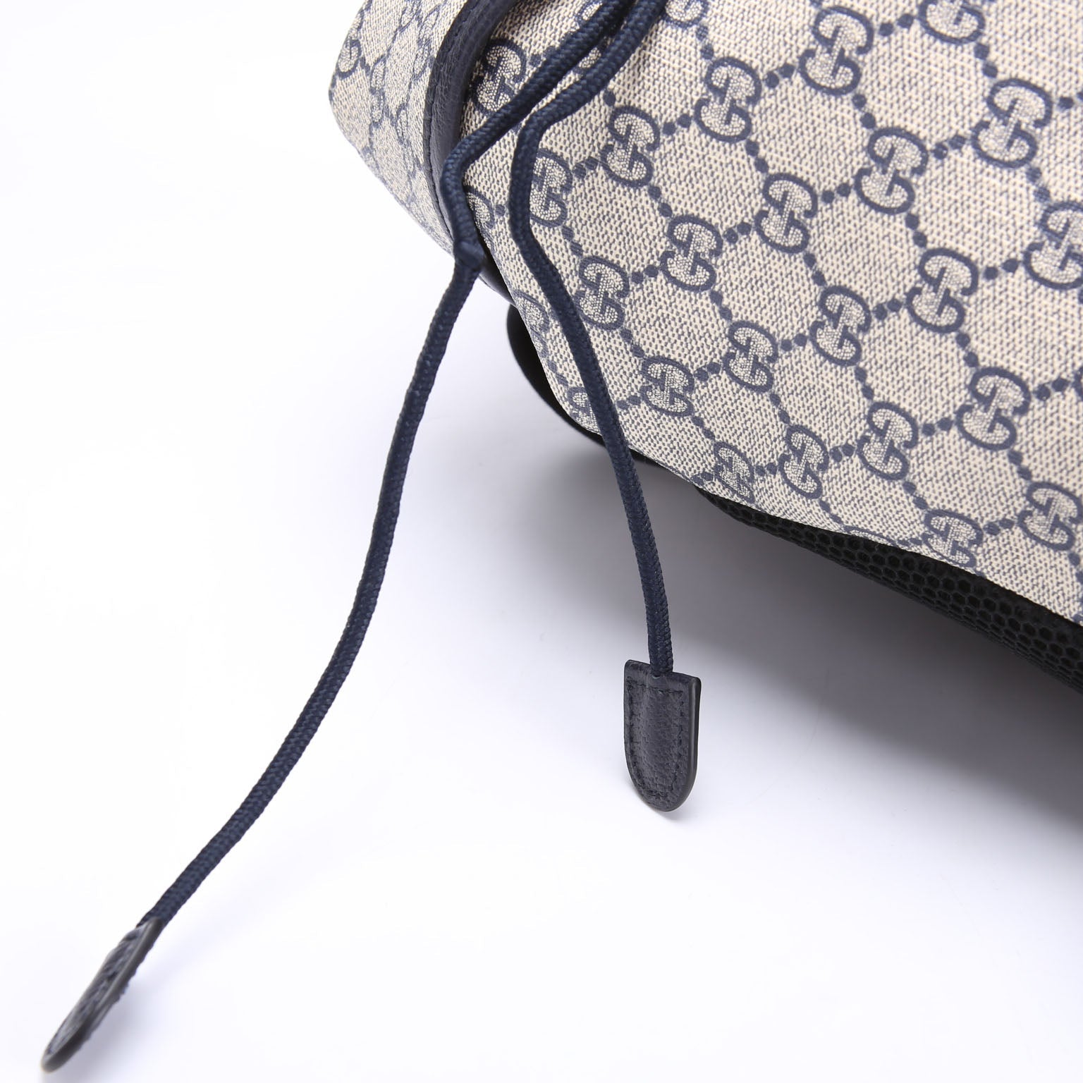 598140 GG Supreme Ophidia Double Buckle Backpack Medium Navy