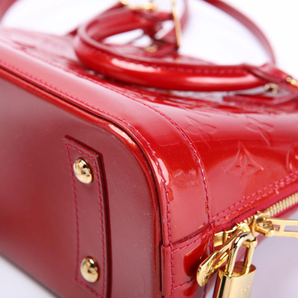 Alma BB Vernis Red
