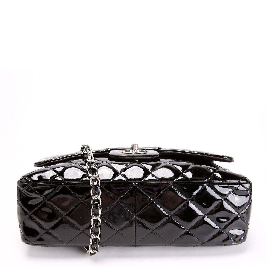 Classic Flap Jumbo Other 13M Black