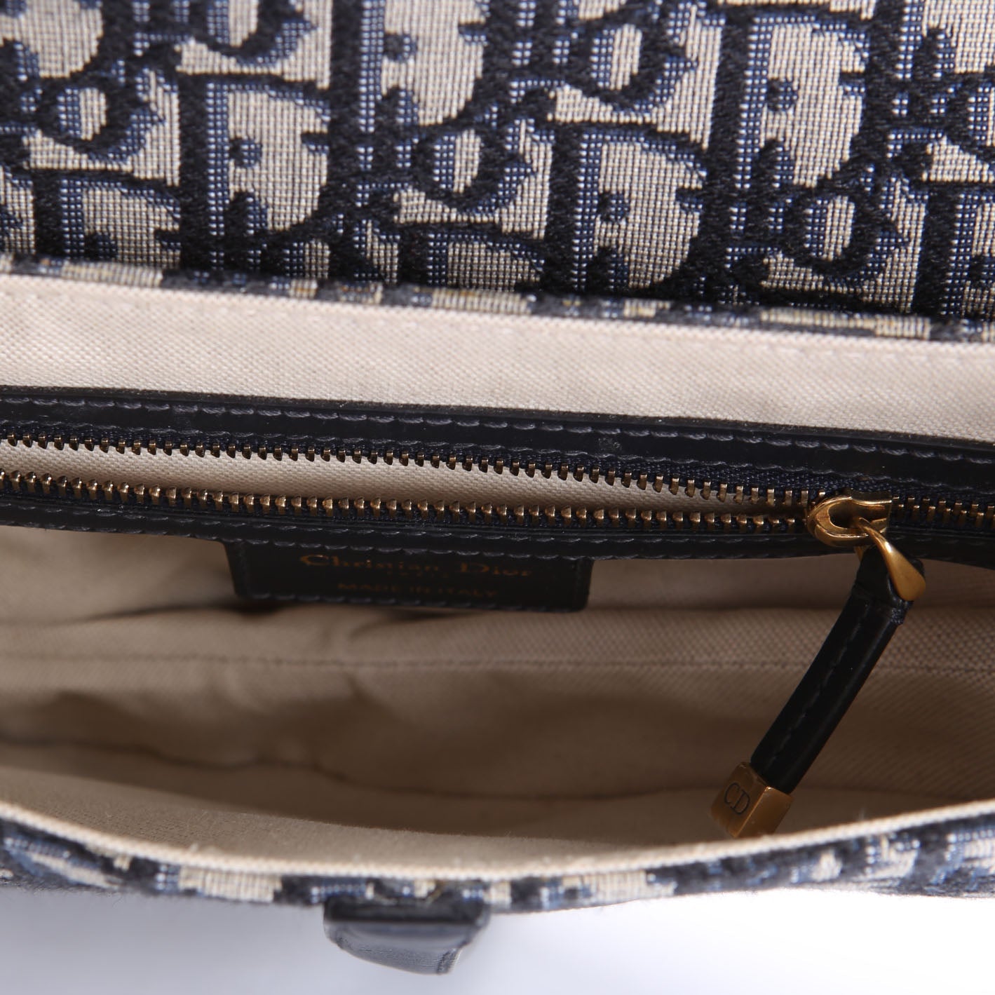 Saddle Bag With Jacquard Strap Oblique