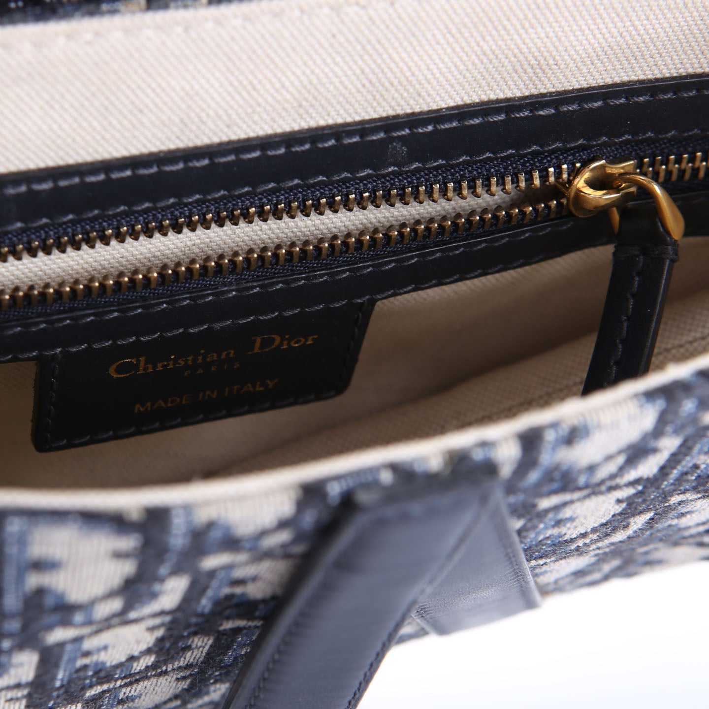 Saddle Bag With Jacquard Strap Oblique