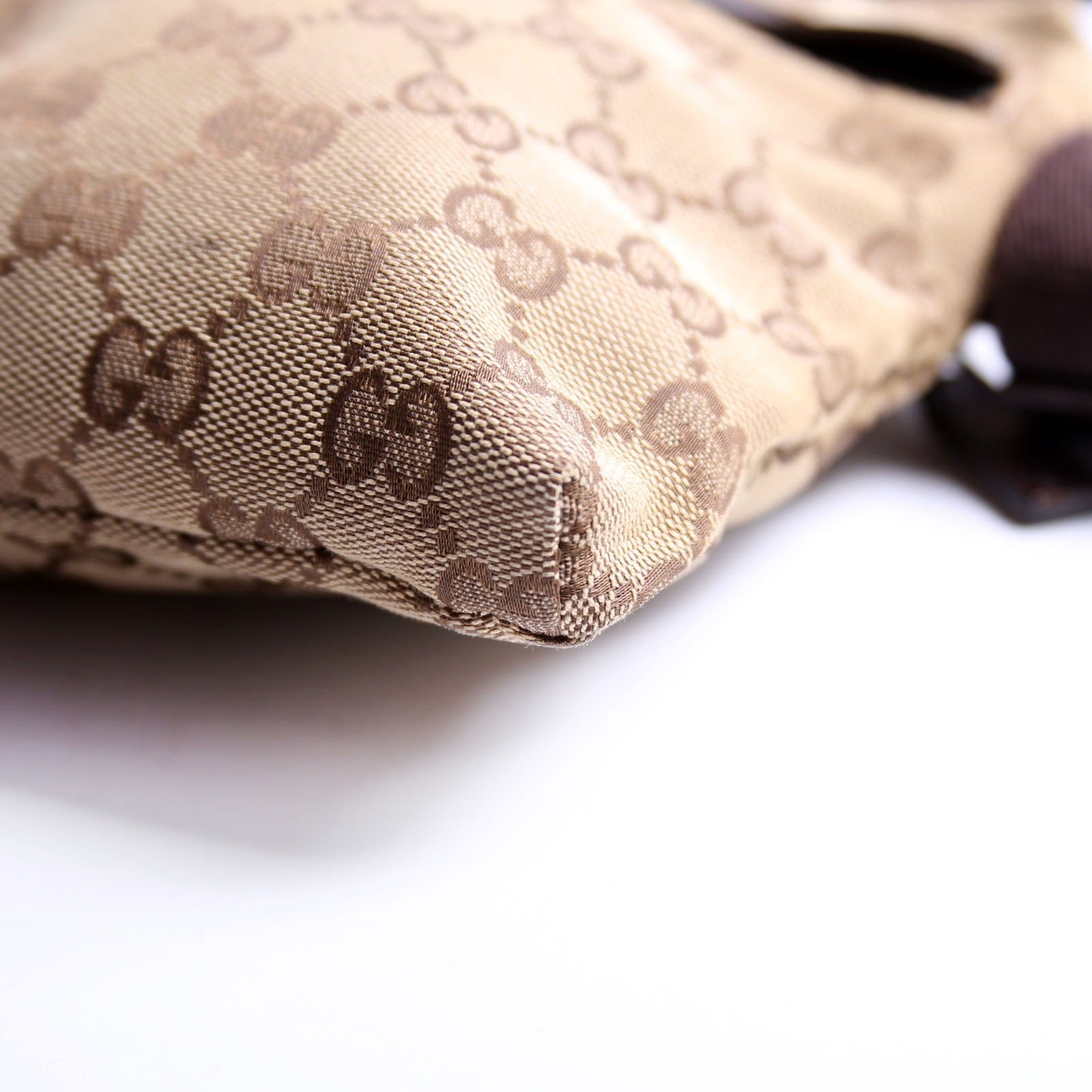 28566 GG Canvas Waist Bag Brown