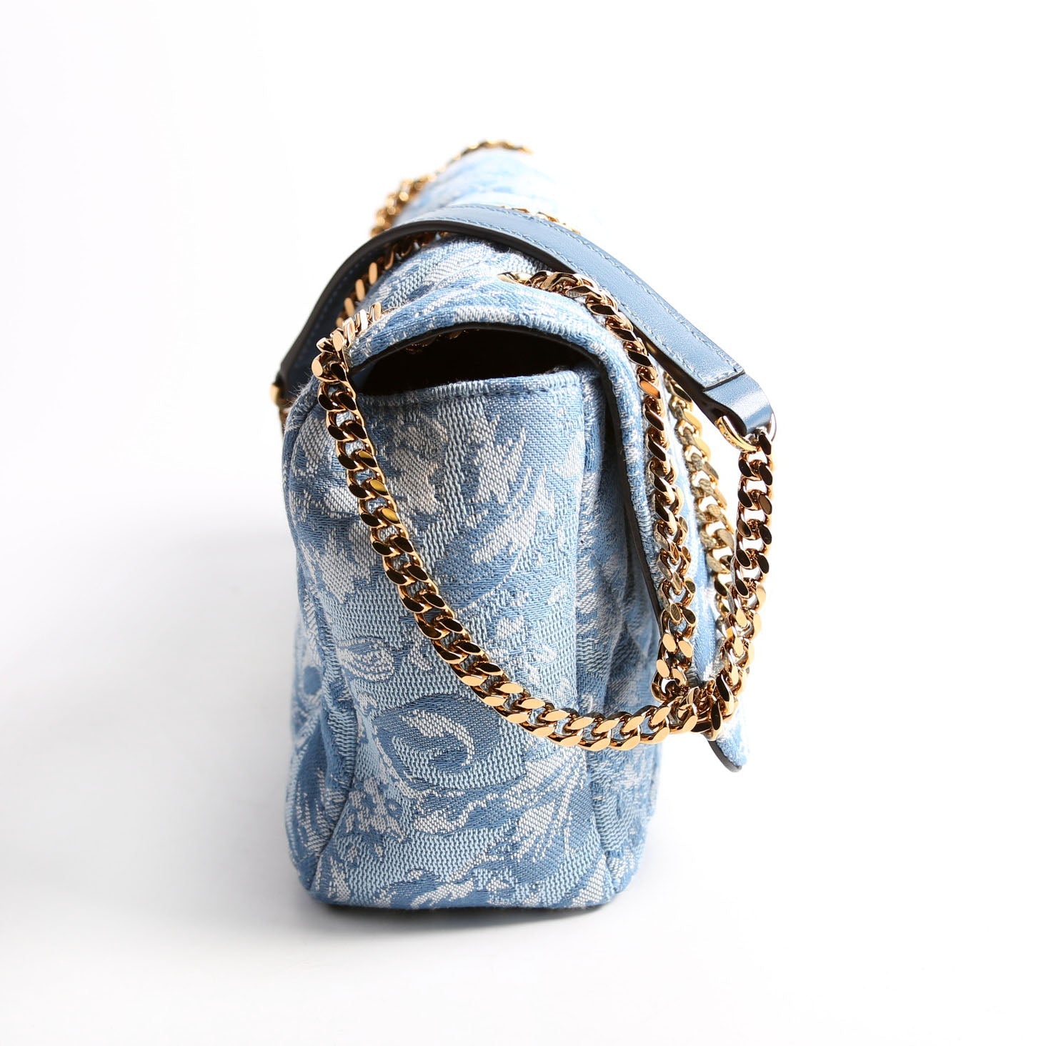 Medusa Quilted Shoulder Bag Blue