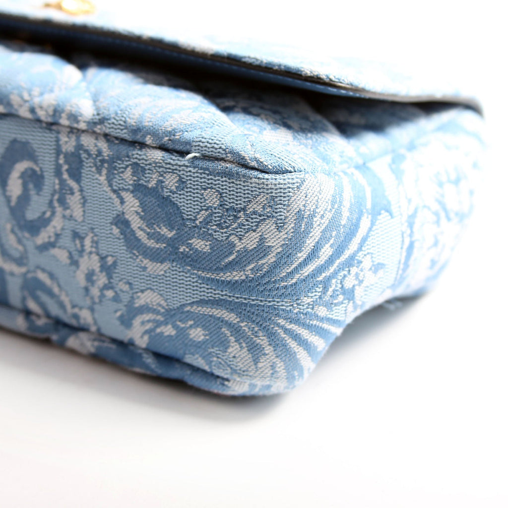 Medusa Quilted Shoulder Bag Blue
