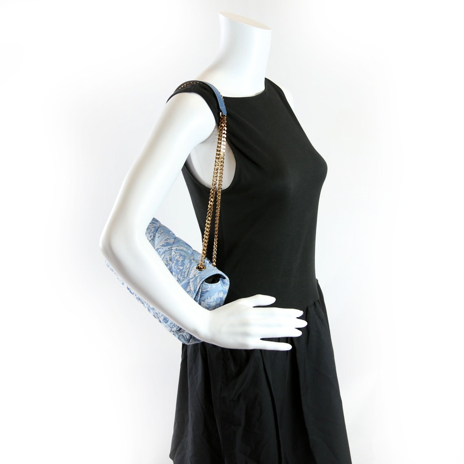 Medusa Quilted Shoulder Bag Blue