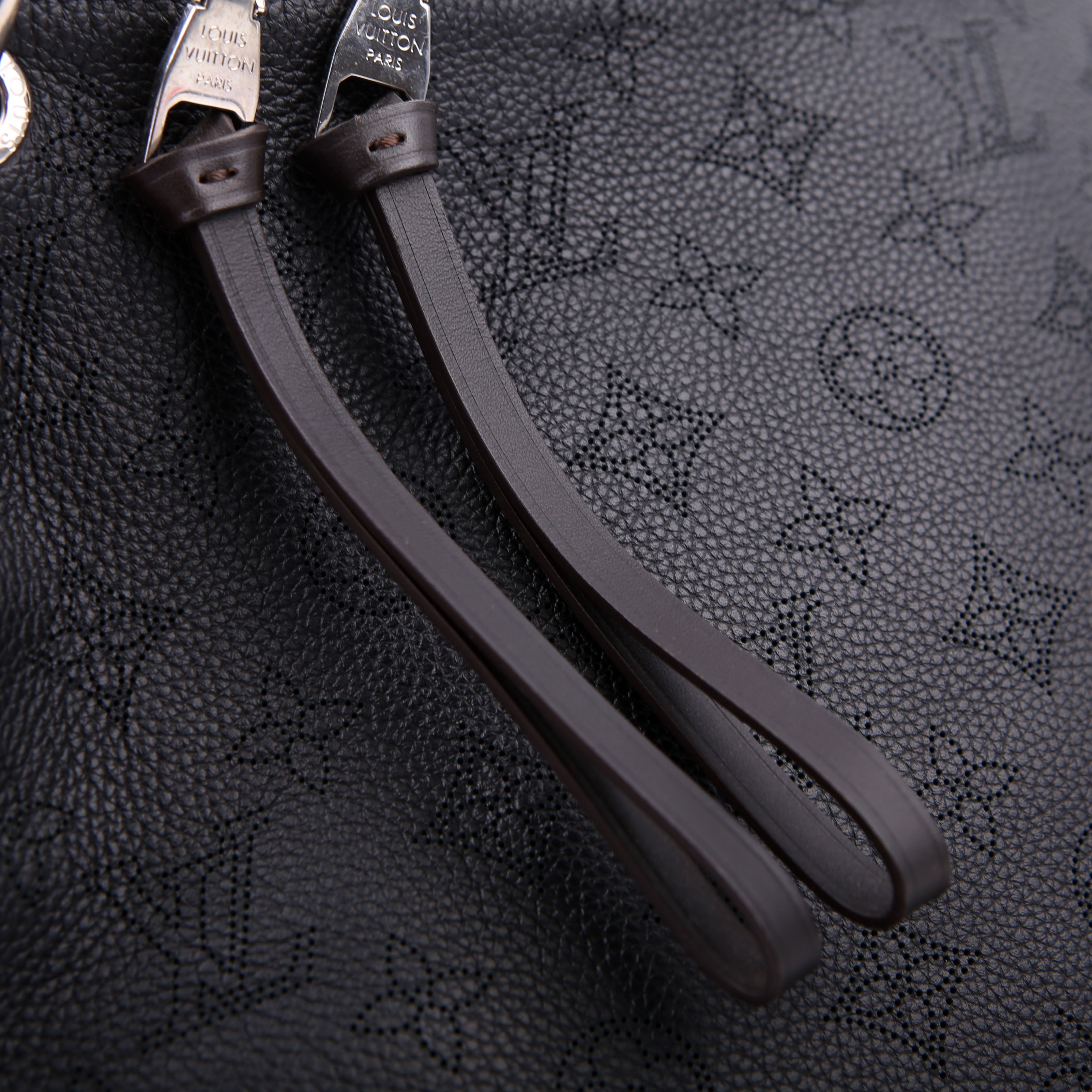 Beaubourg Hobo MM Mahina Black