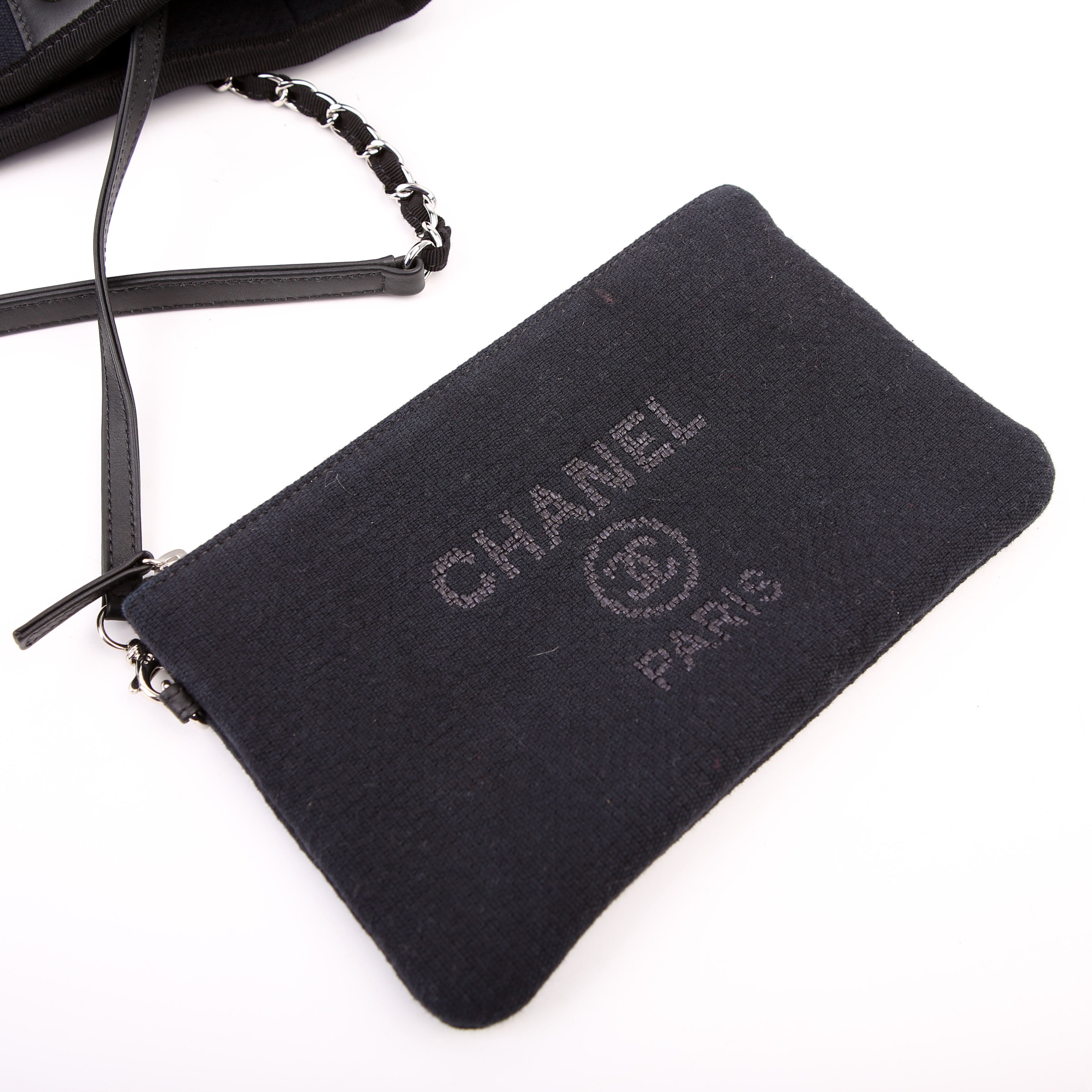 Deauville Small with Pouch Mixed Fibers RFID