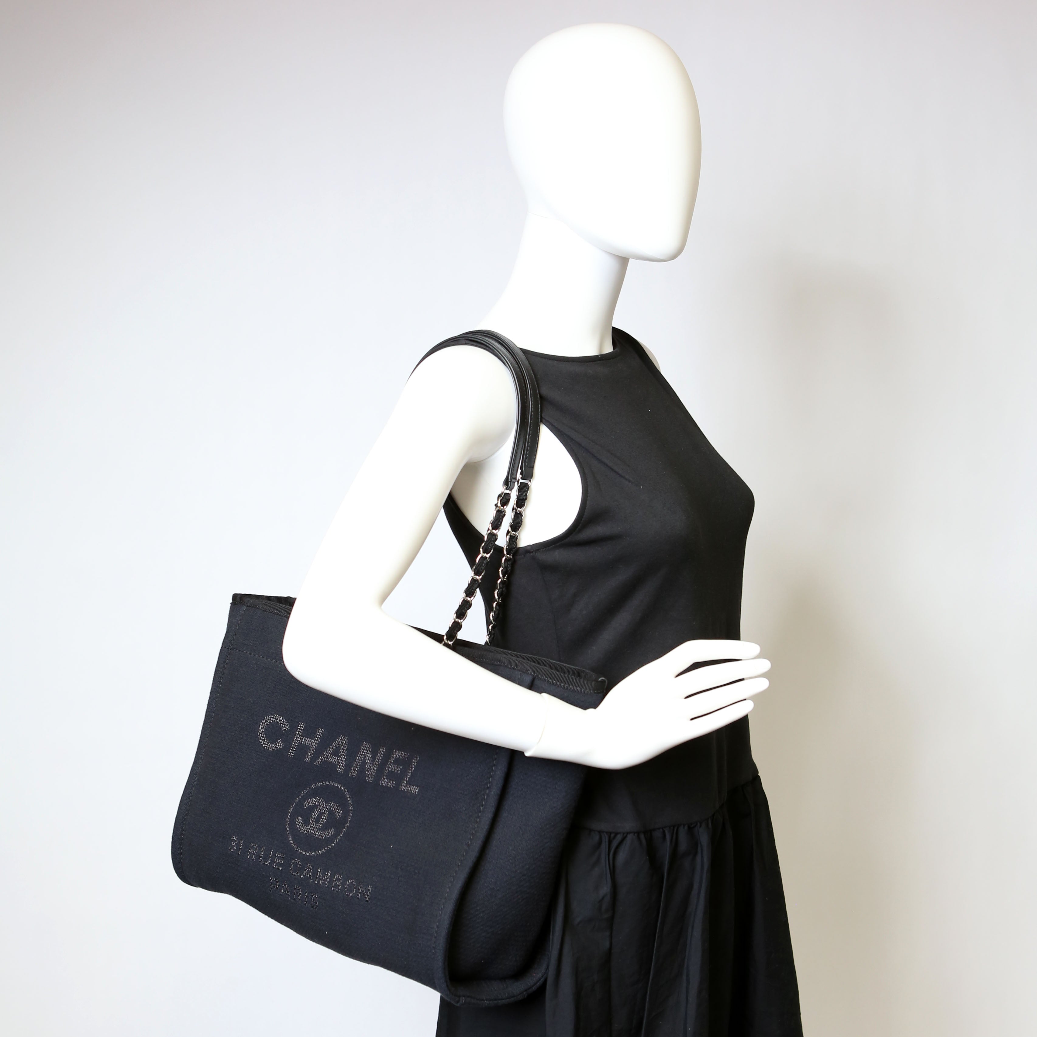 Deauville Small with Pouch Mixed Fibers RFID