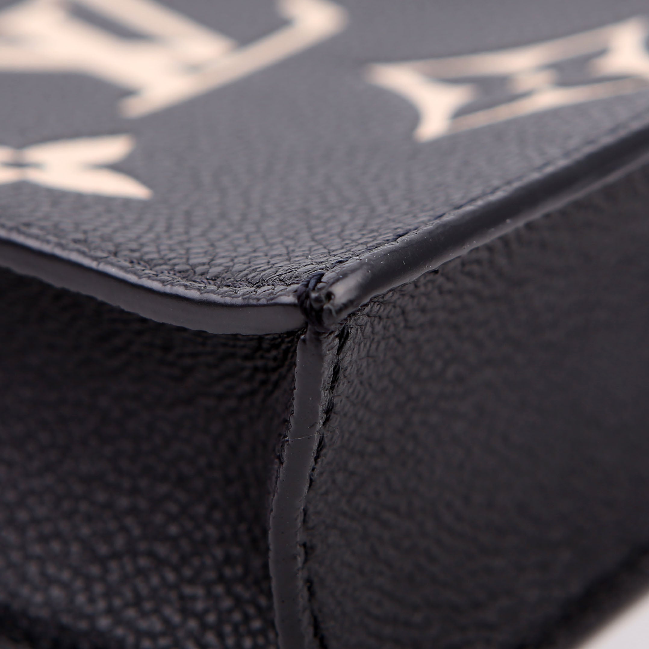 Petite Sac Plat Bicolor Empreinte Black/Cream