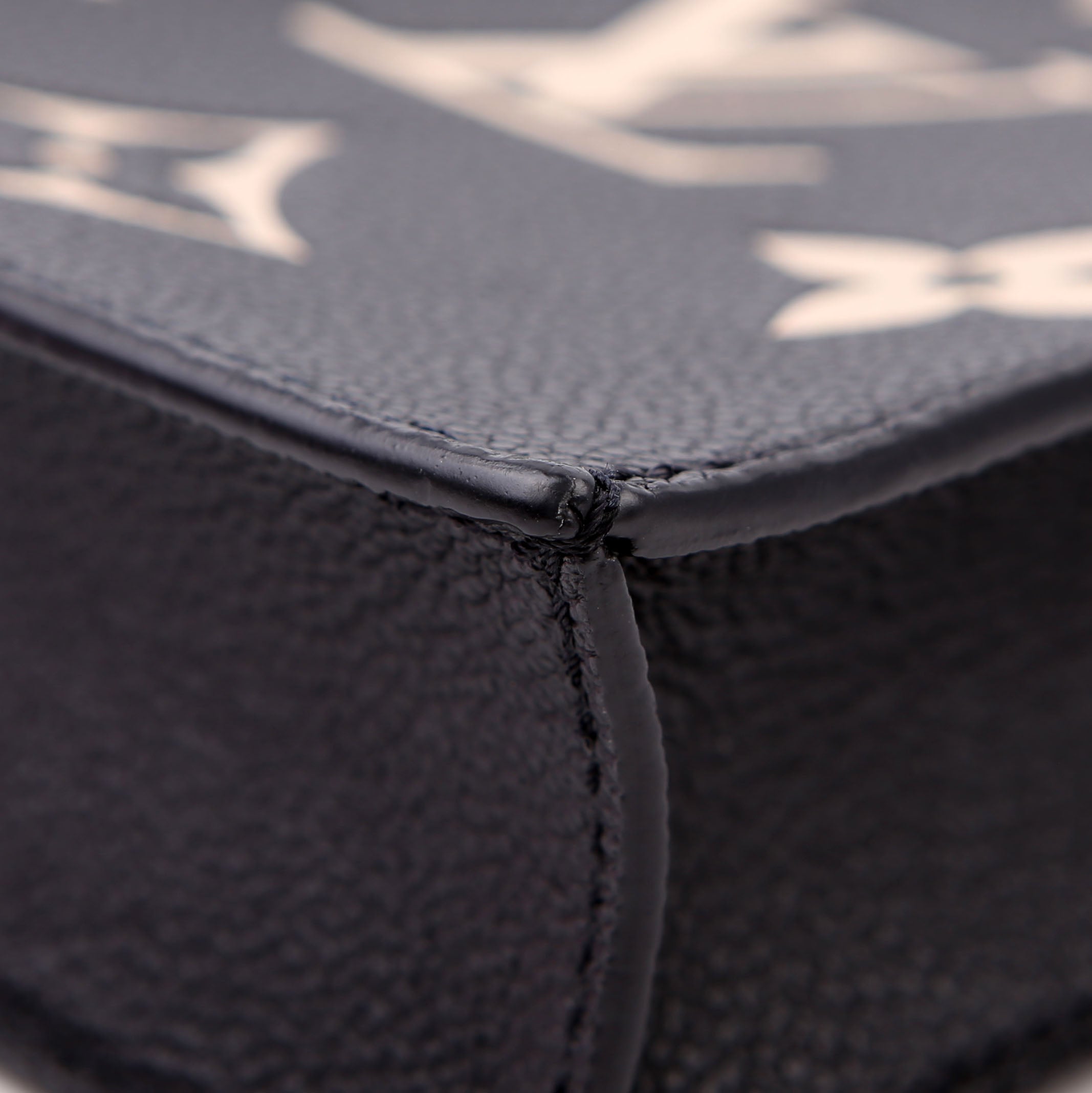 Petite Sac Plat Bicolor Empreinte Black/Cream