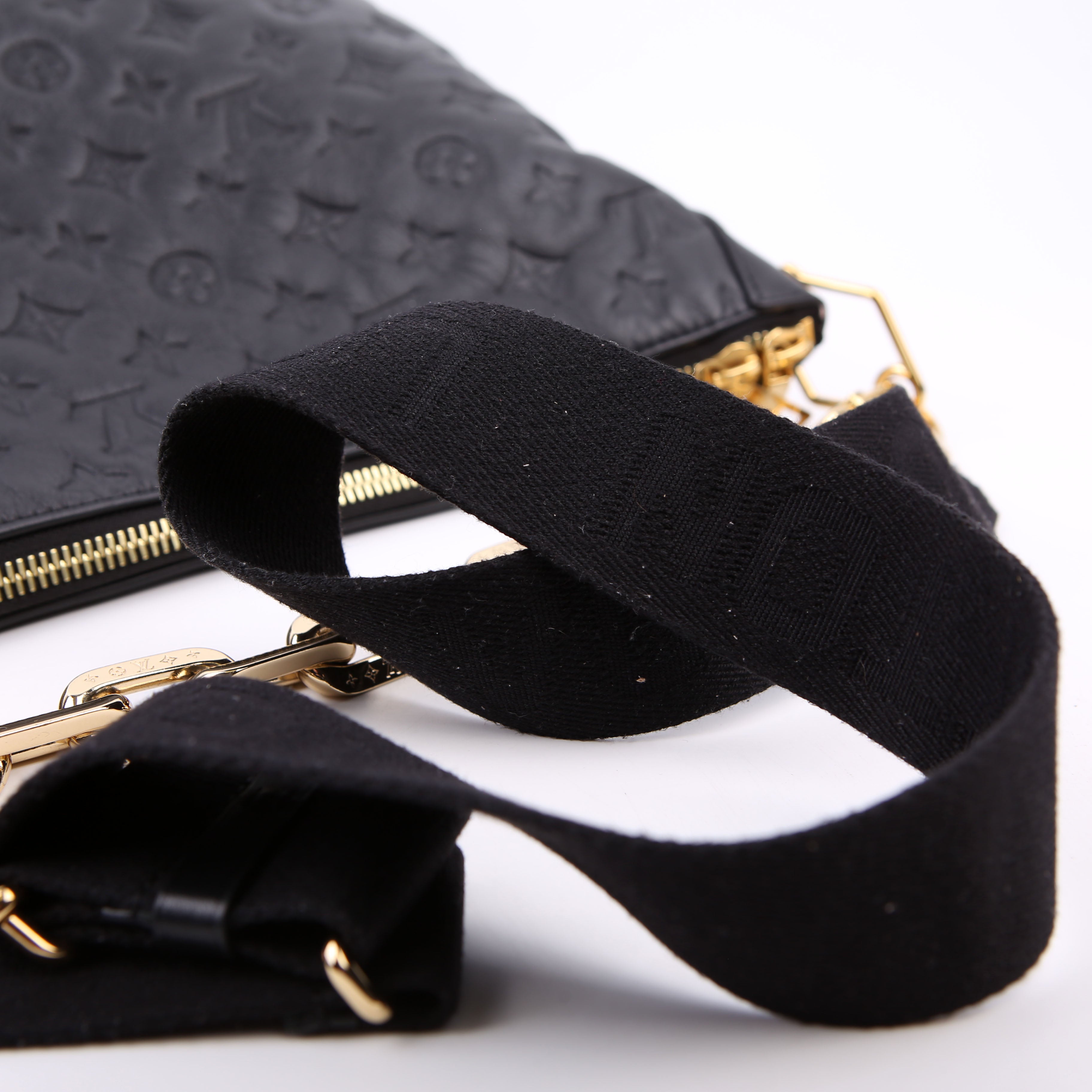 Coussin Hobo MM Lambskin Black