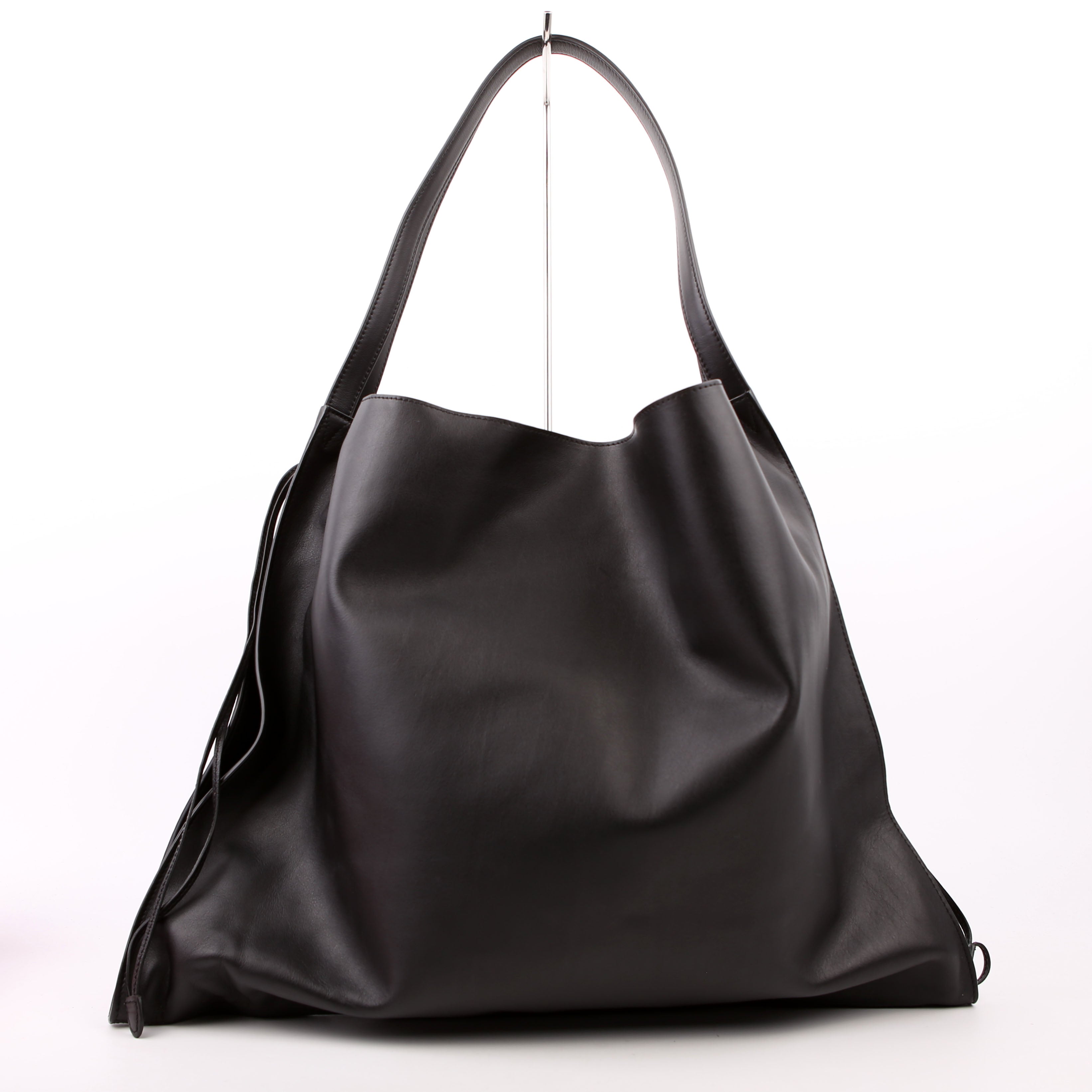 Le 54 Drawstring Tote Black