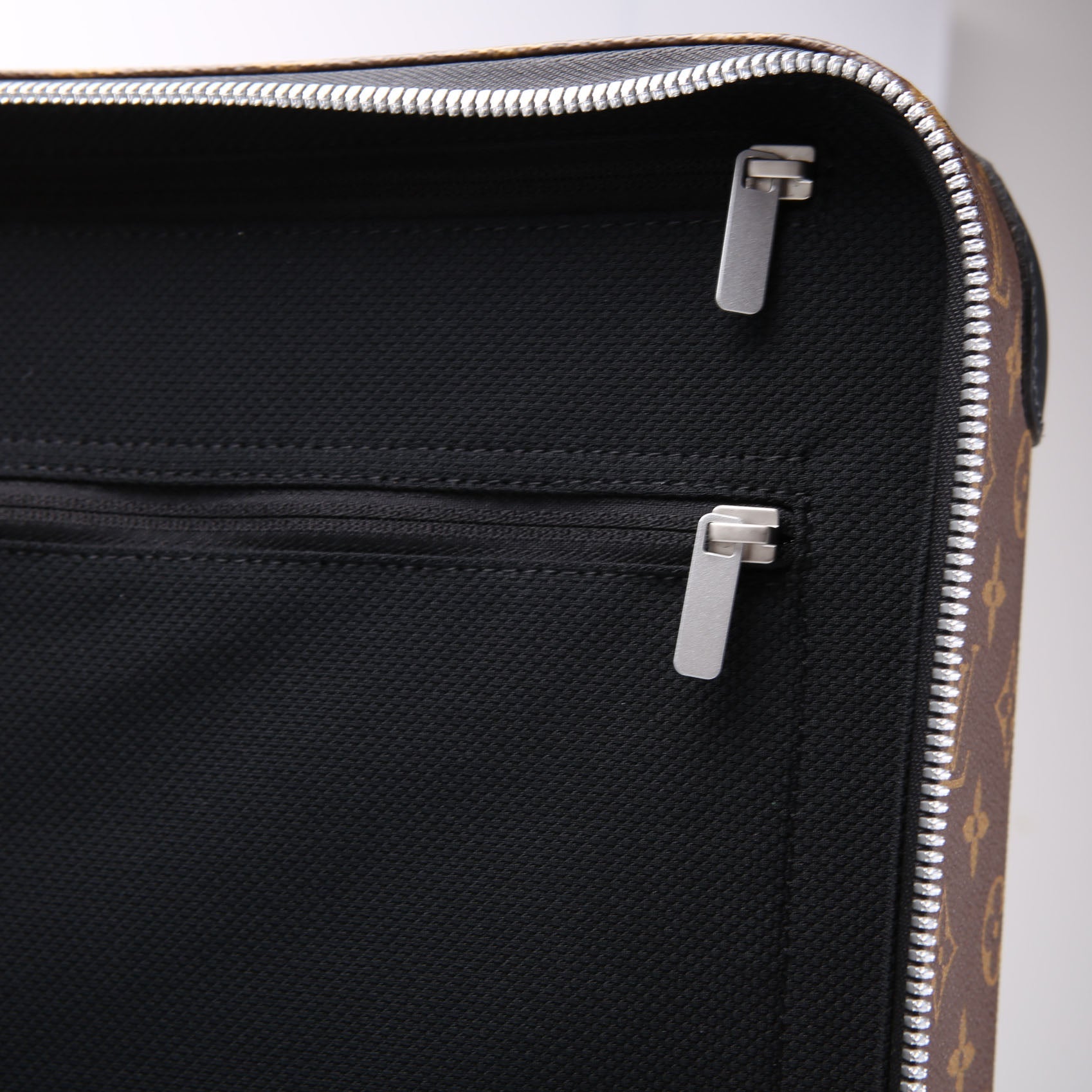 Horizon 55 Monogram Macassar