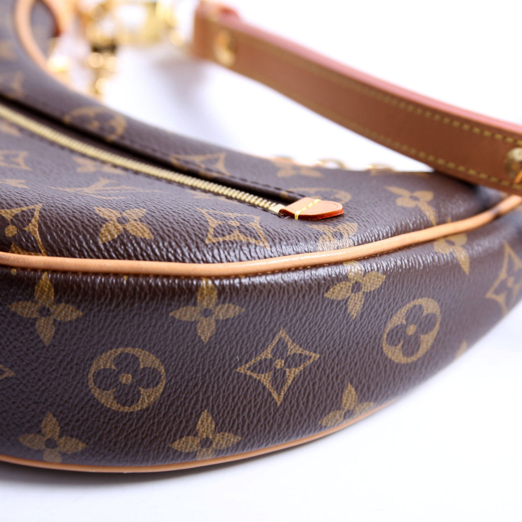 hold-Loop Monogram