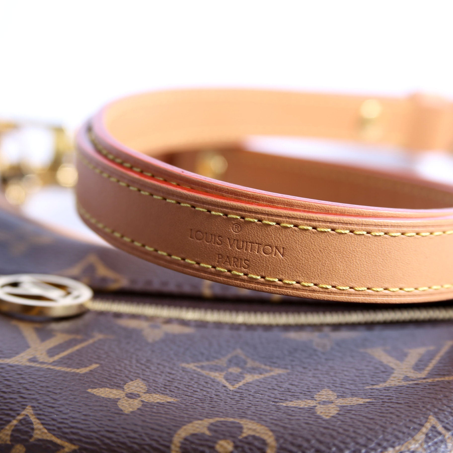 hold-Loop Monogram