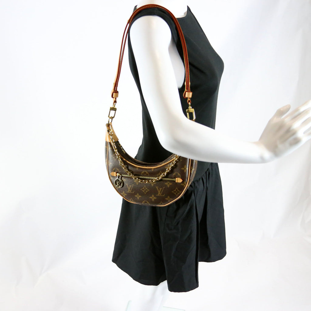 hold-Loop Monogram