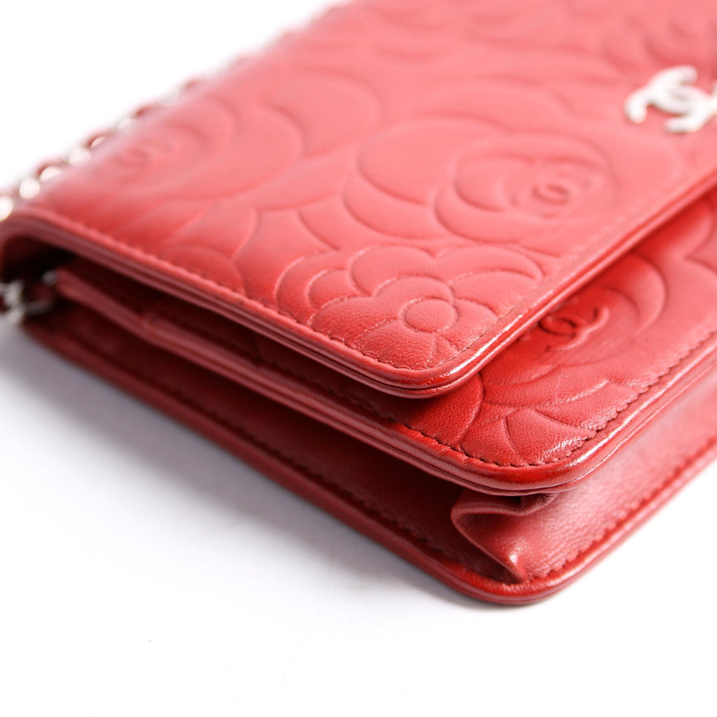 Camellia Embossed WOC 16M Red
