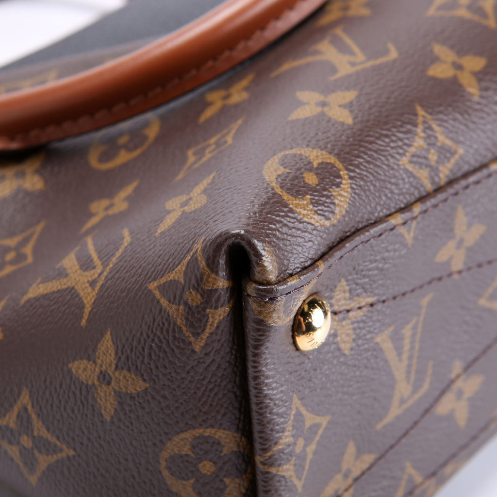 V Tote BB Monogram Black