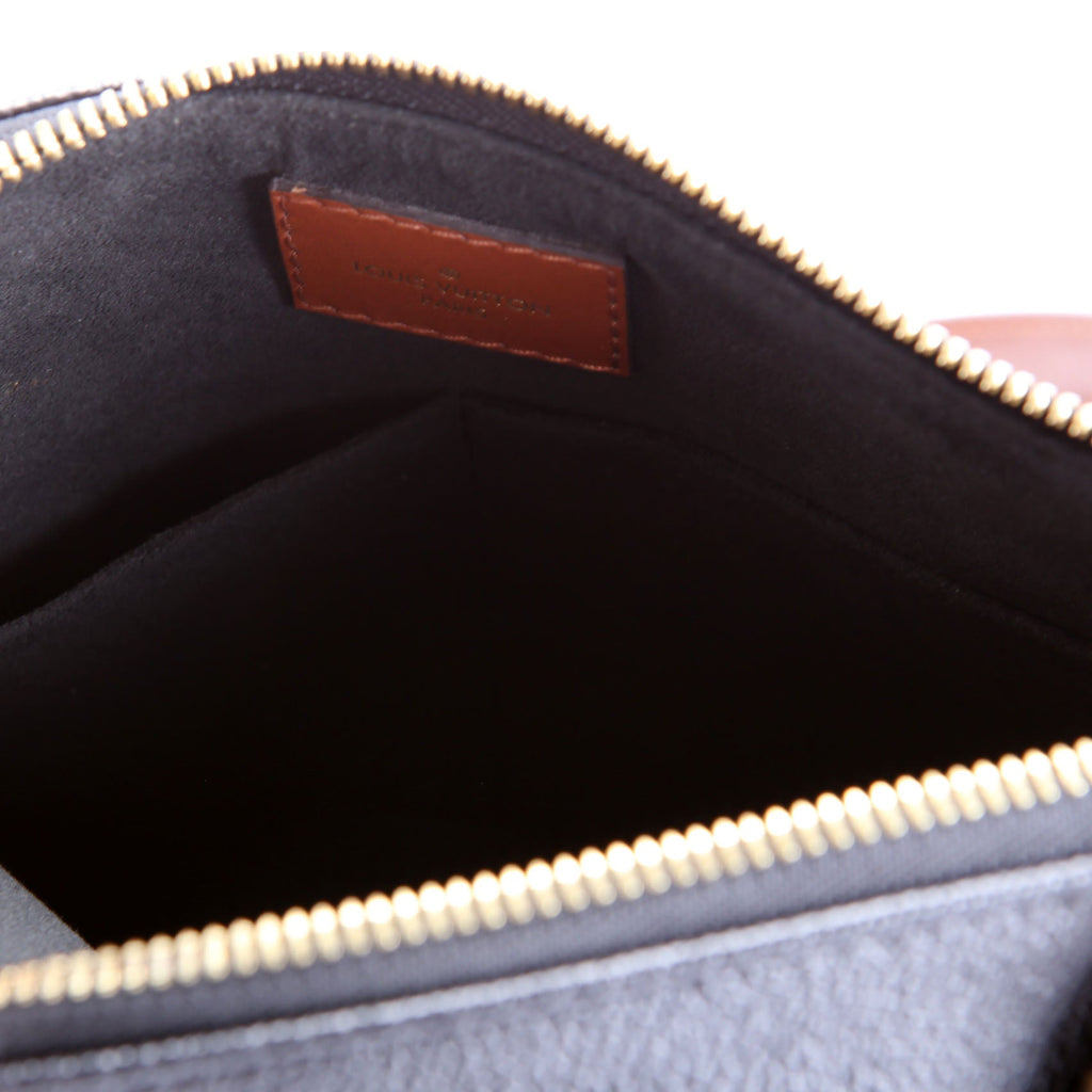 V Tote BB Monogram Black