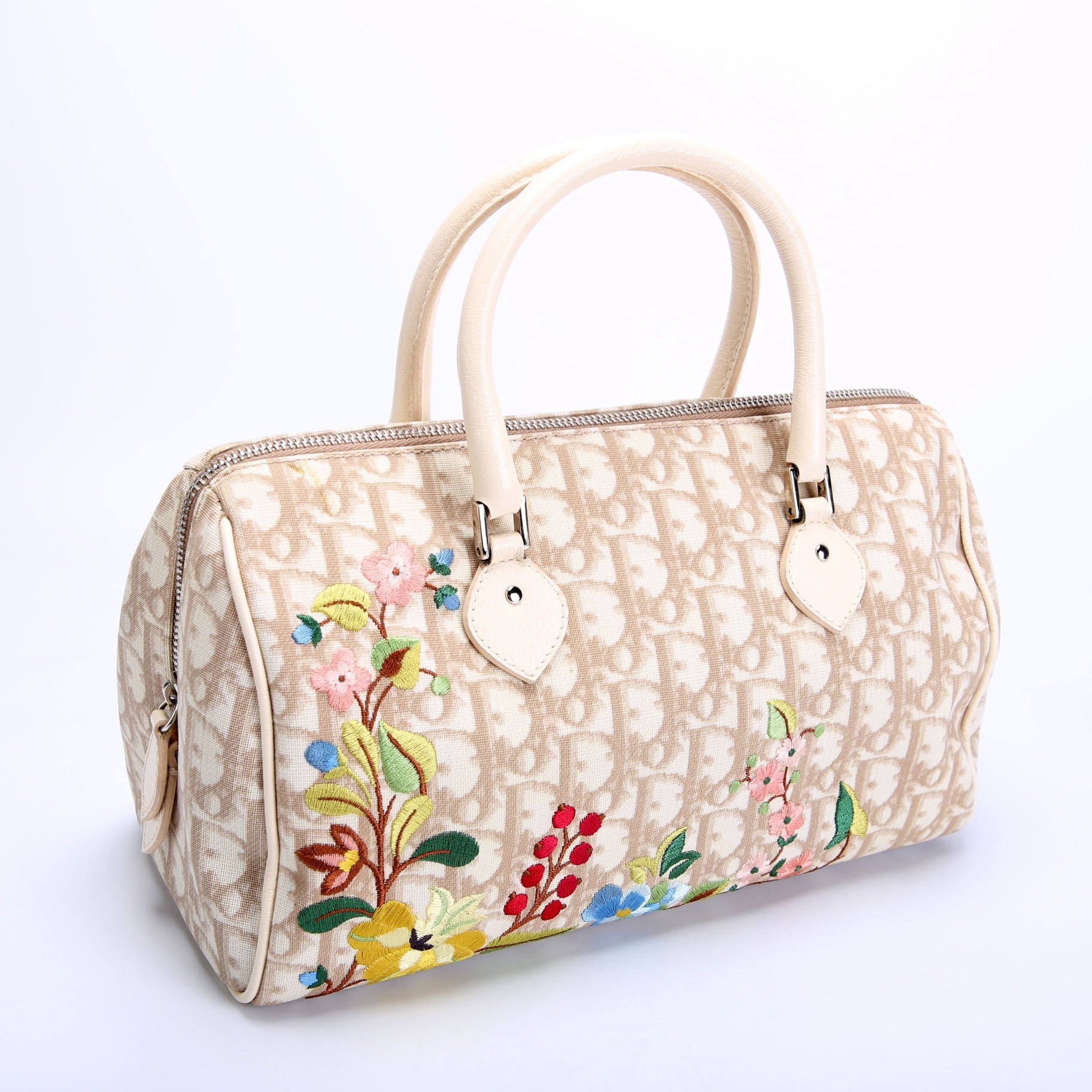 Diorissmo Boston Embroidered Flowers