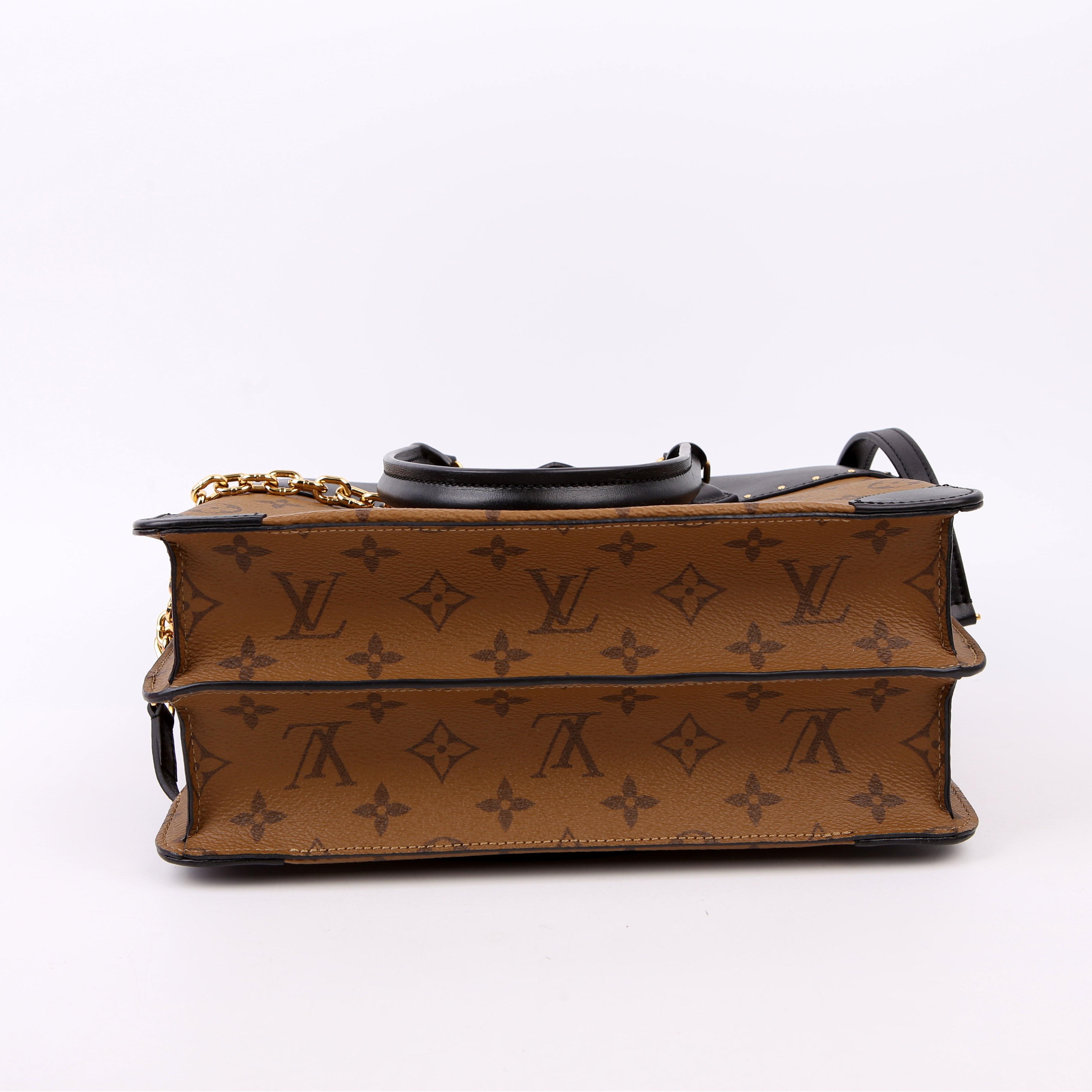 City Malle MM Reverse Monogram Black