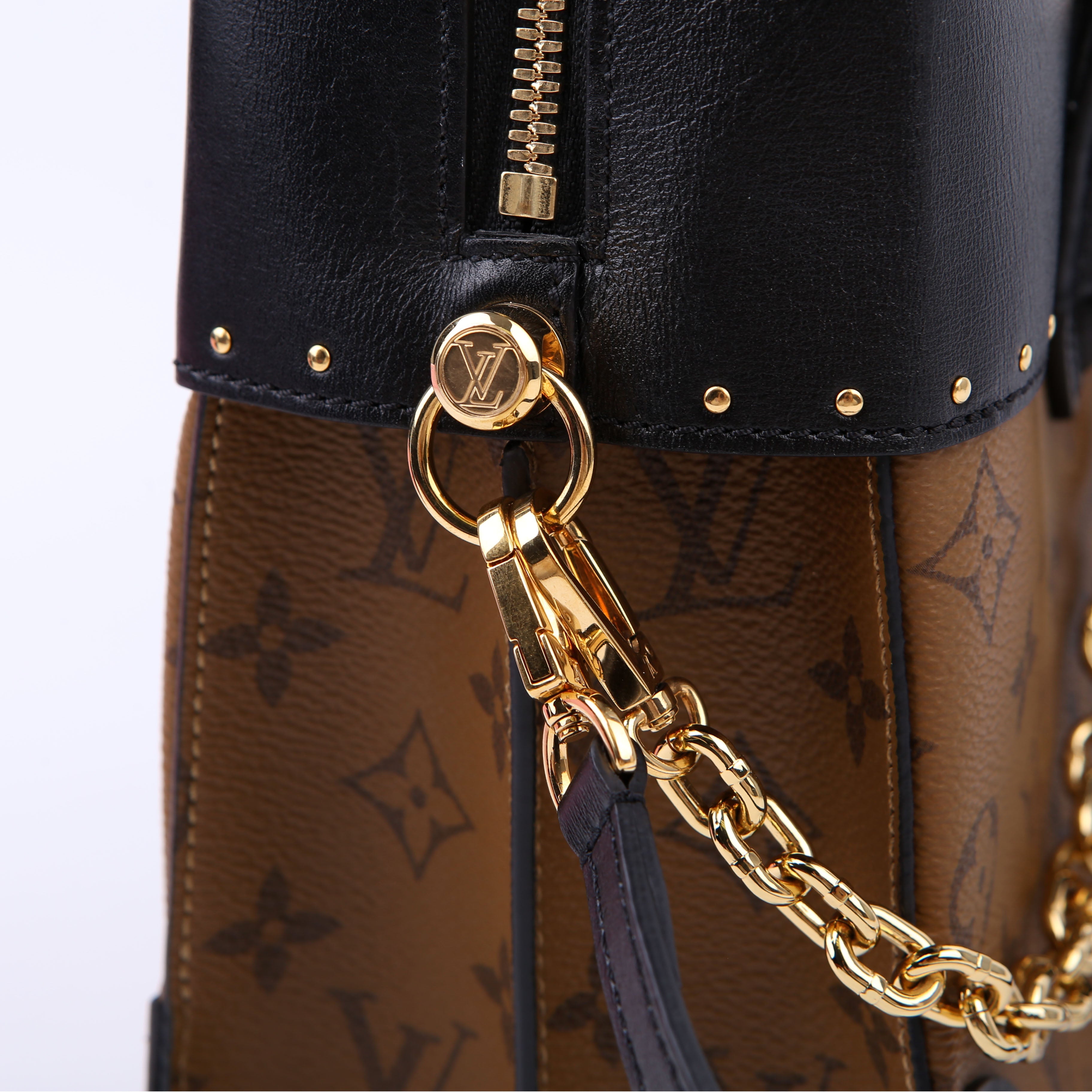 City Malle MM Reverse Monogram Black