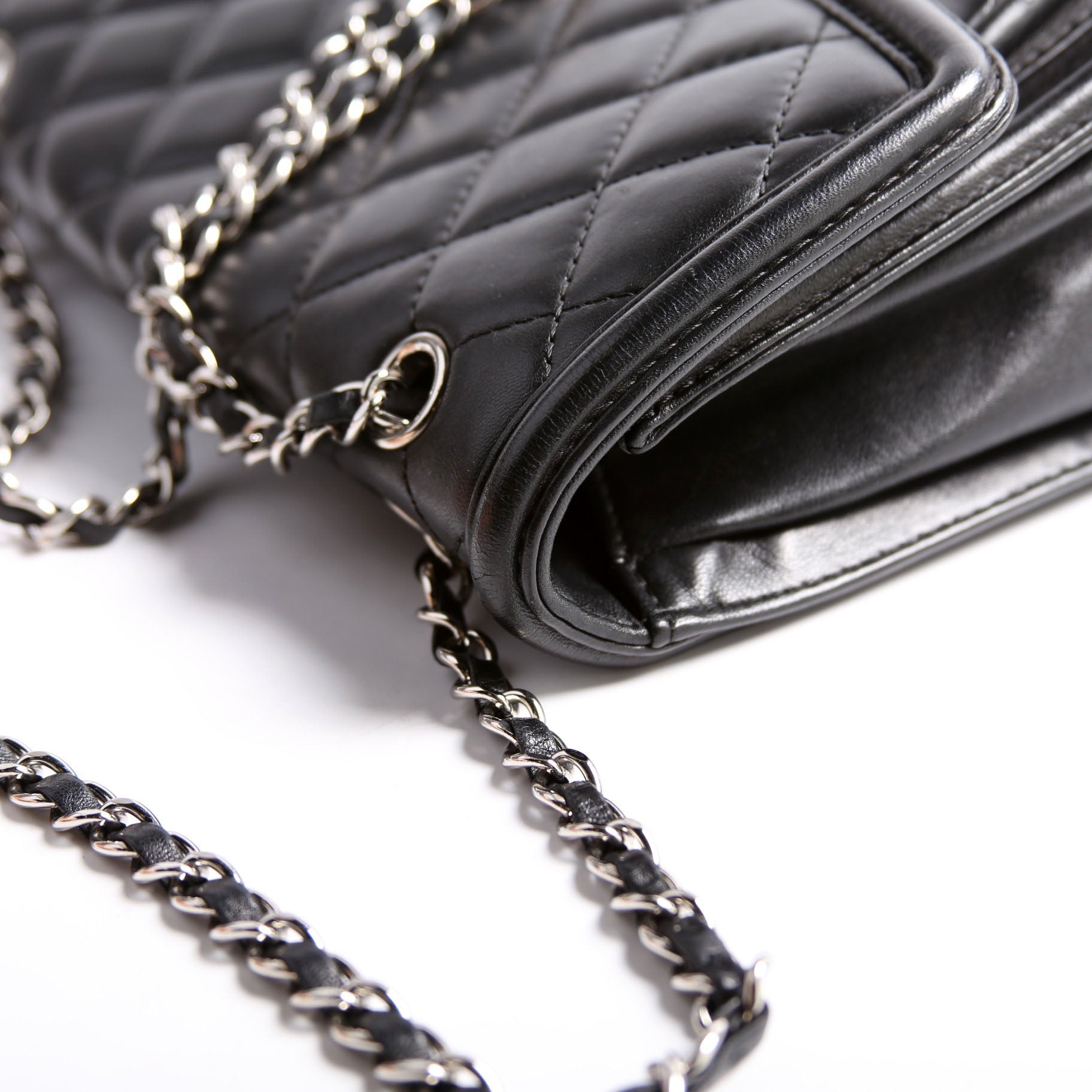 Geometric Large Flap Bag Lambskin 21M Black