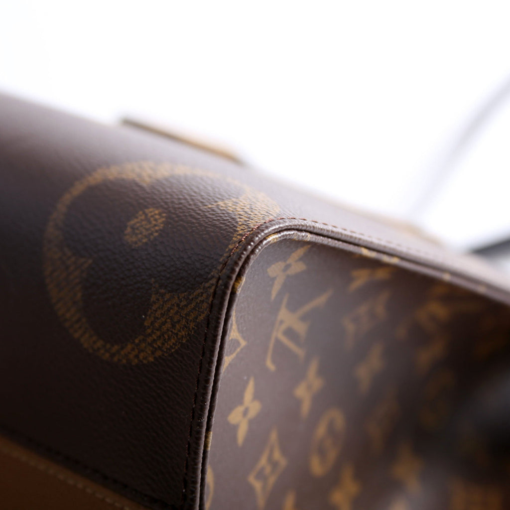 ONTHEGO MM Reversed Monogram