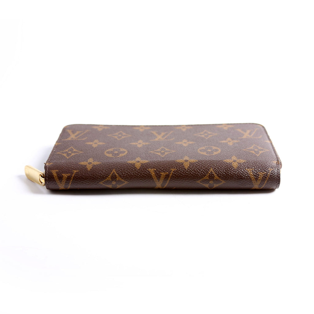 Zippy Wallet Monogram