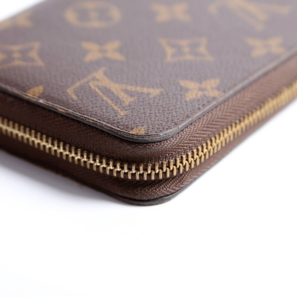 Zippy Wallet Monogram